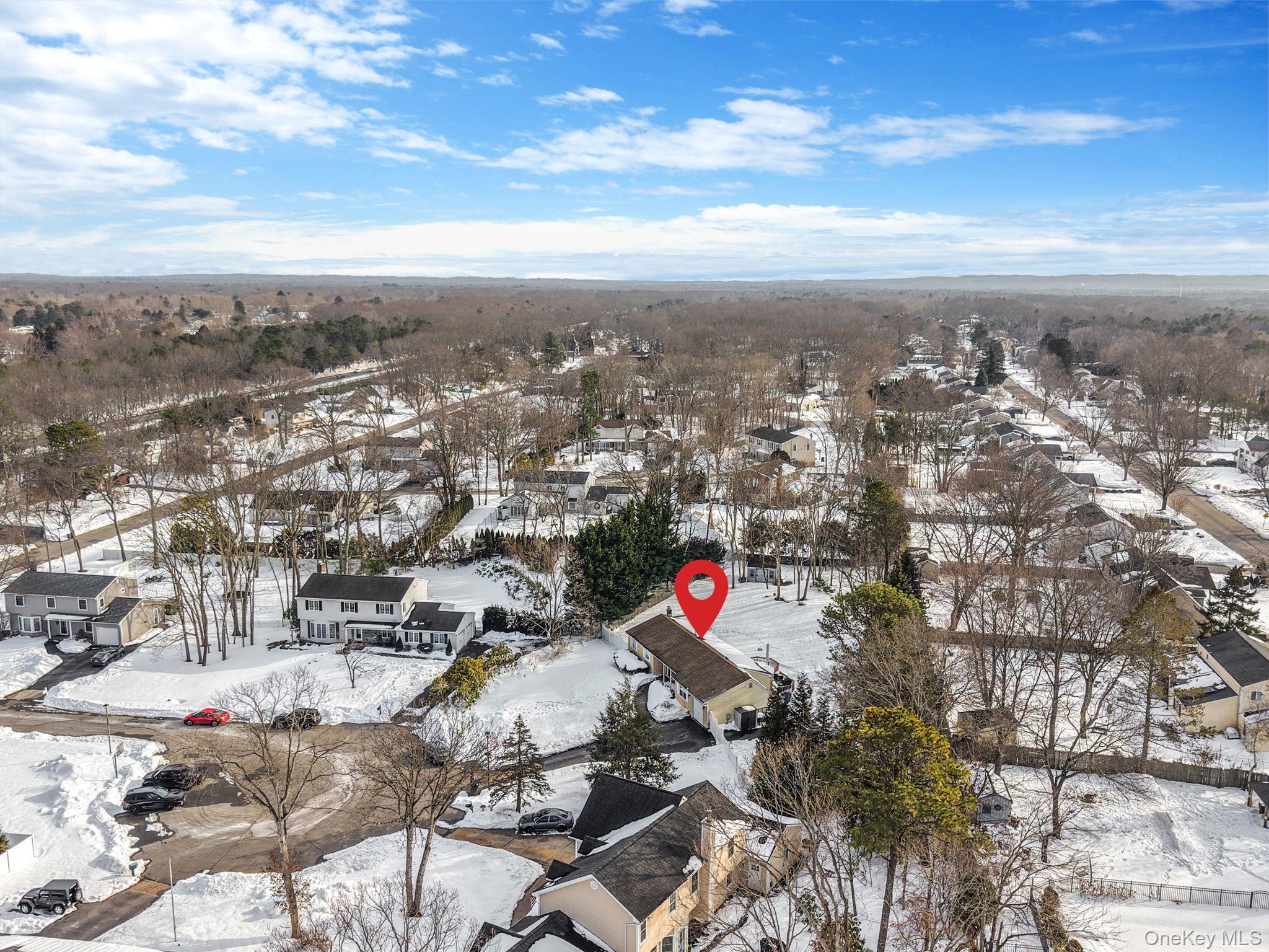 6 Madsen Court, Mount Sinai, NY 11766