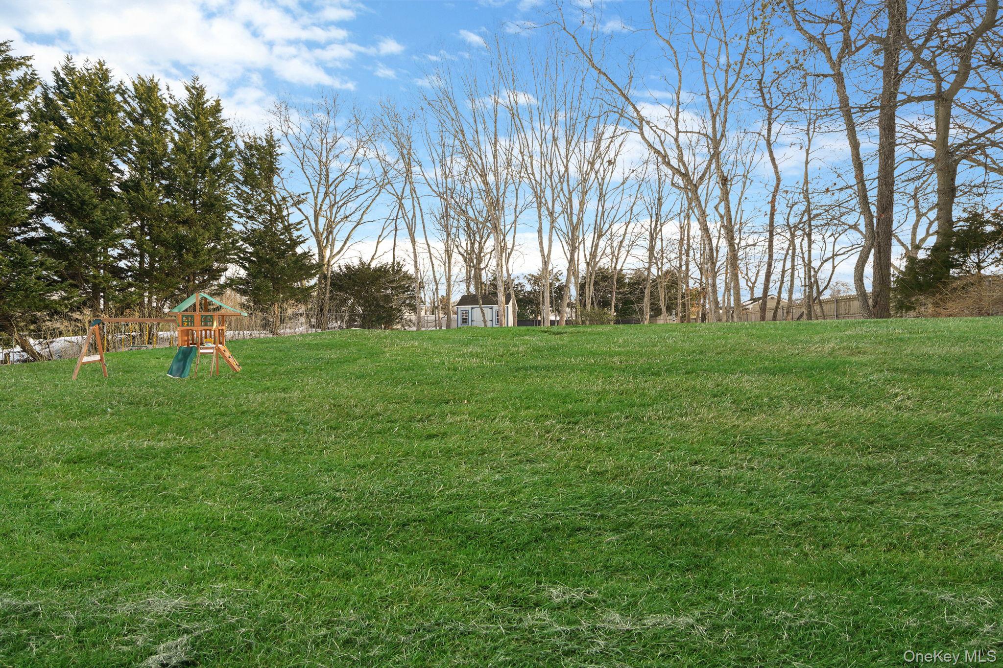 6 Madsen Court, Mount Sinai, NY 11766