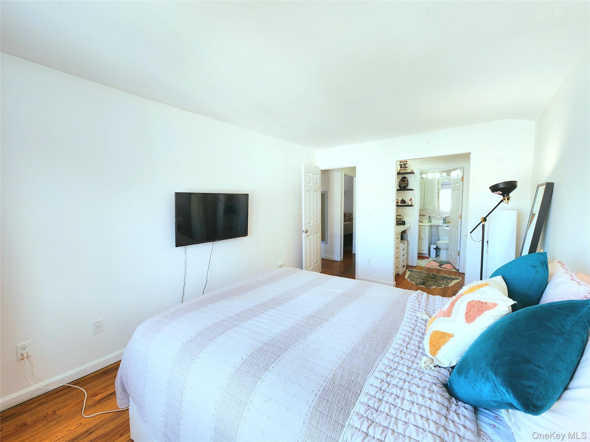 93-05 91st Avenue, Woodhaven, NY 11421