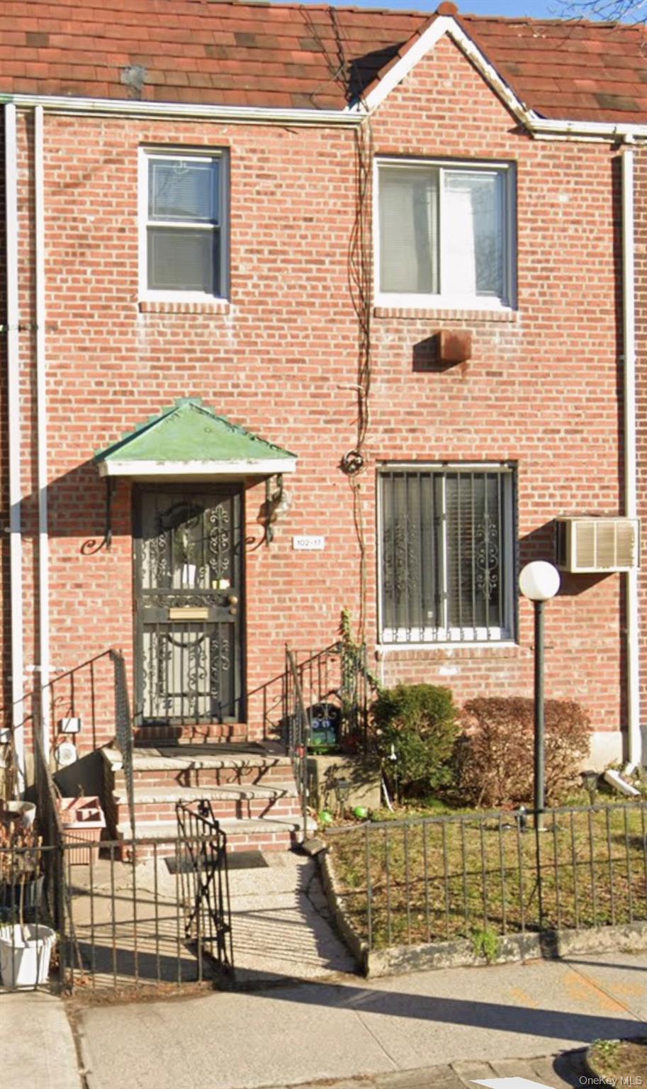 10217 183rd Place, Hollis, NY 11423