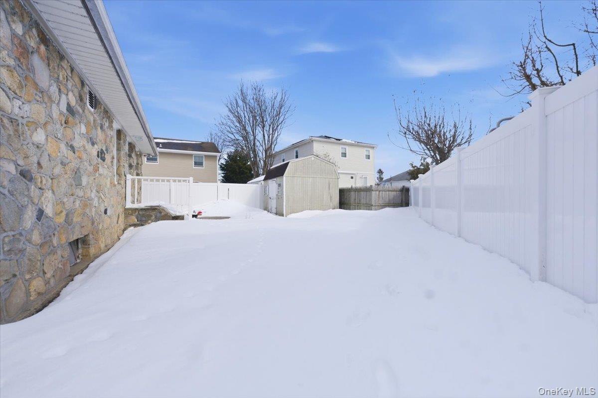 801 Main Street, Farmingdale, NY 11735