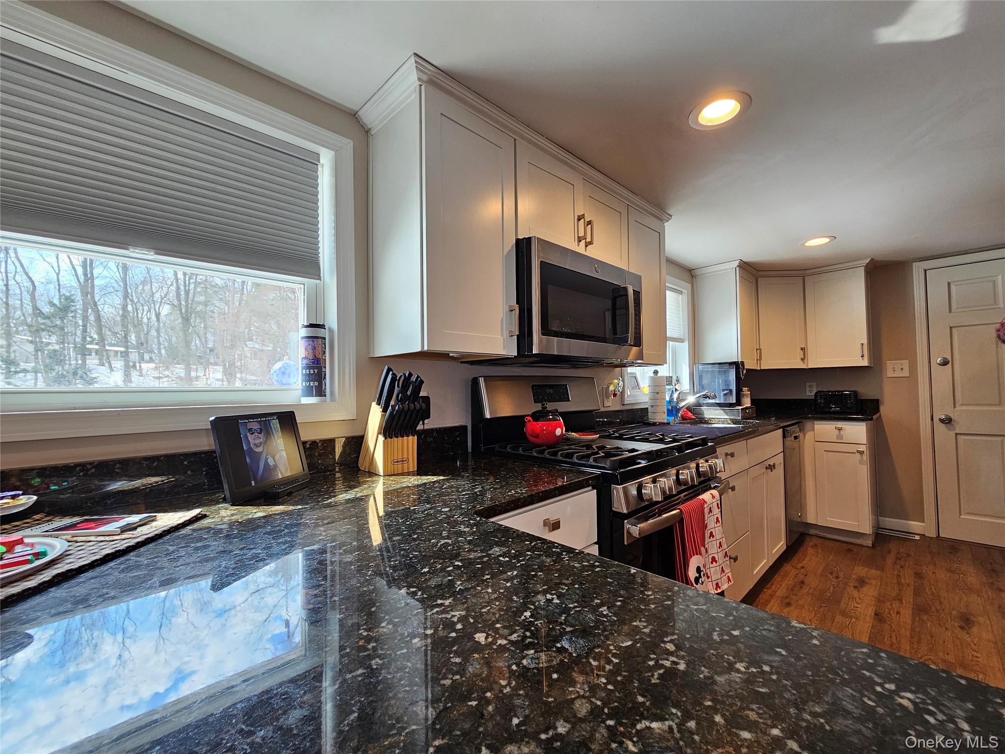 3 Mary Drive, Bloomingburg, NY 12721