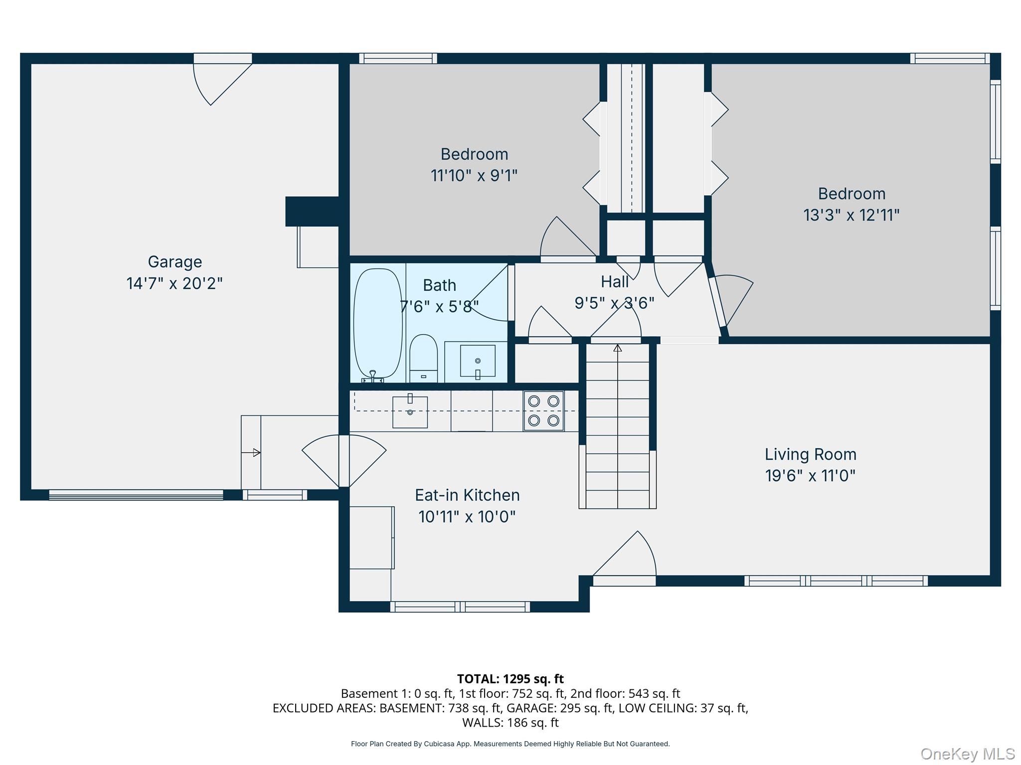 10 Hickory Street, Central Islip, NY 11722