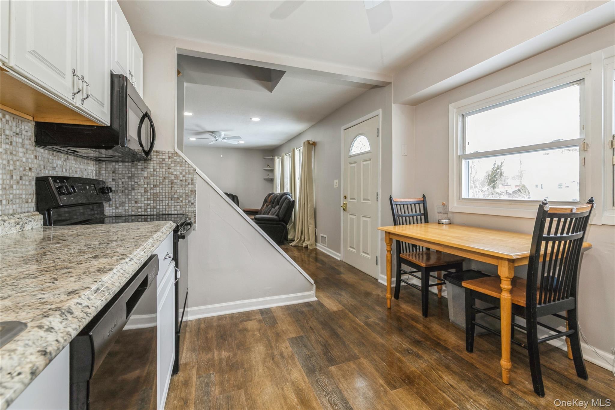 10 Hickory Street, Central Islip, NY 11722