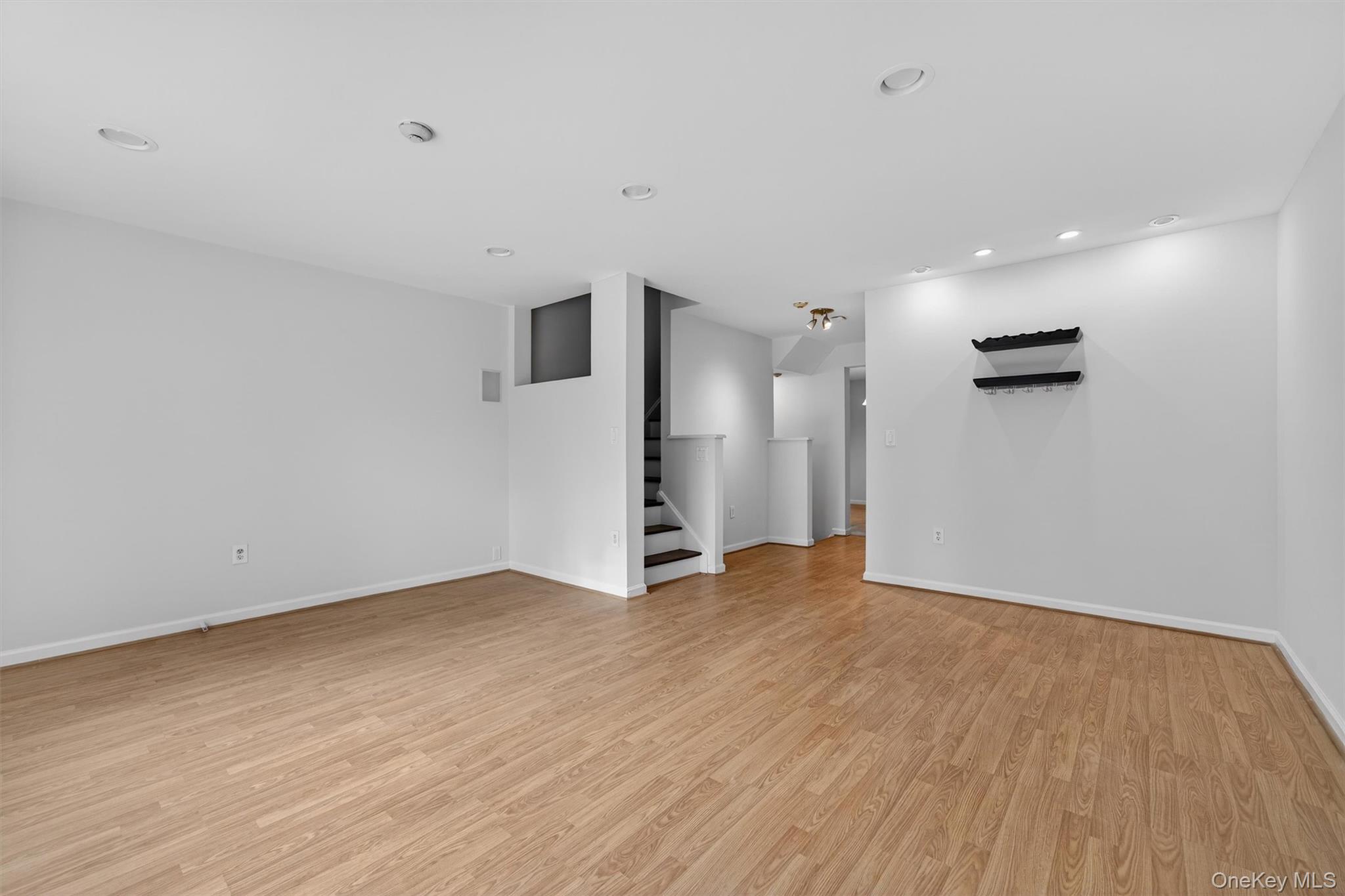 2 Foltim Way, Congers, NY 10920