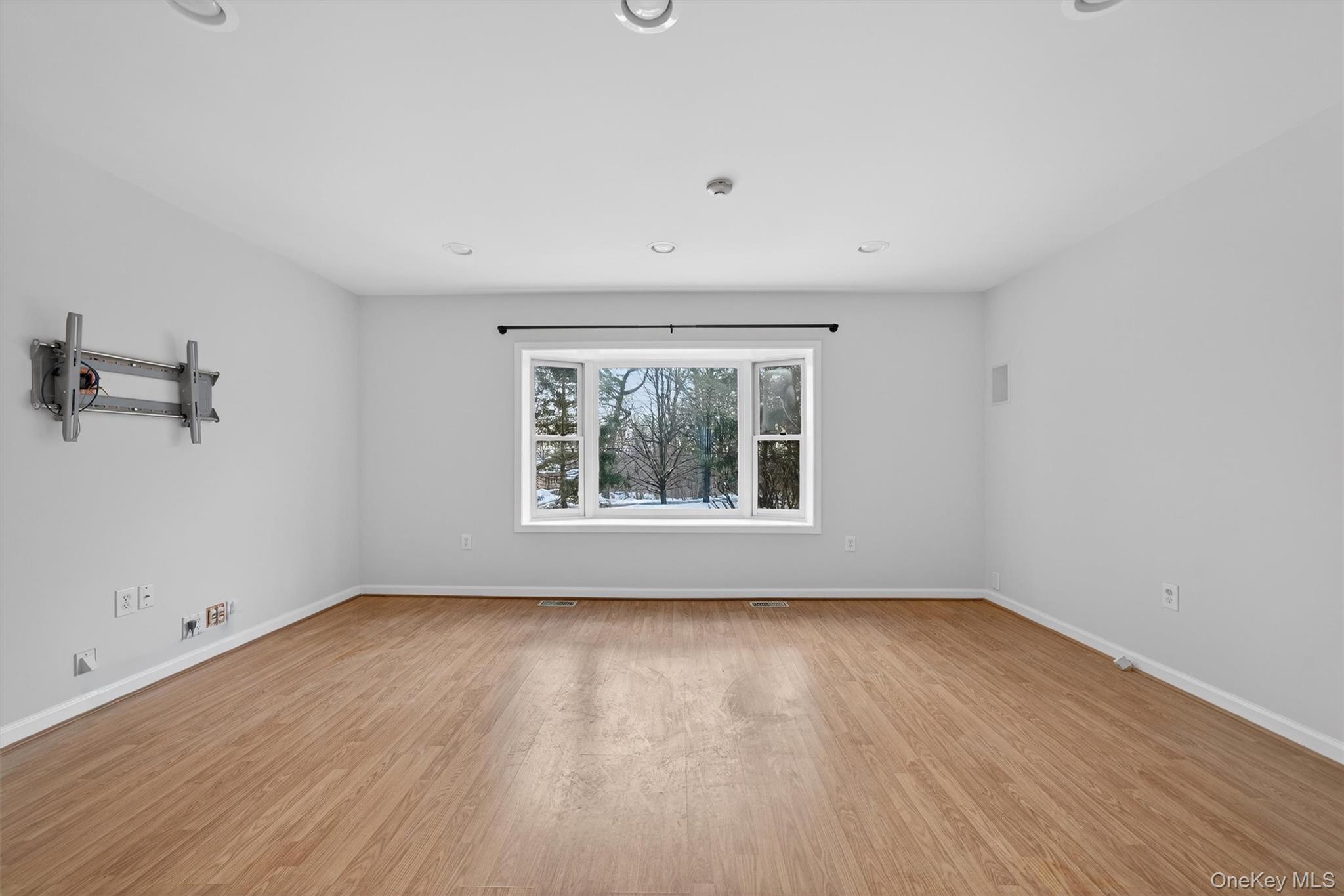 2 Foltim Way, Congers, NY 10920