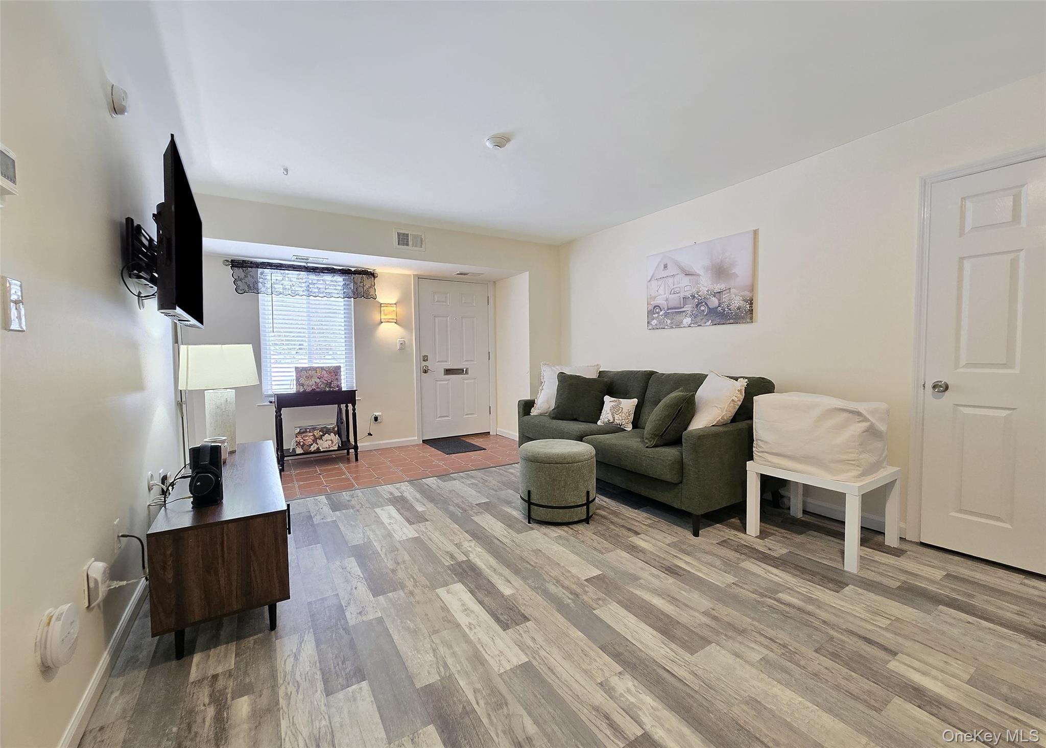 11 Navajo Court # 11, Coram, NY 11727