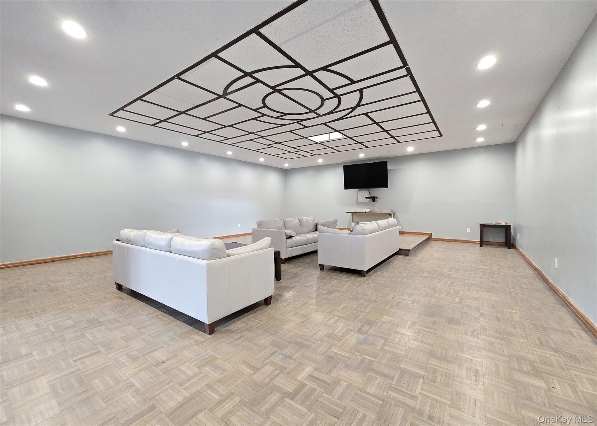 11 Navajo Court # 11, Coram, NY 11727