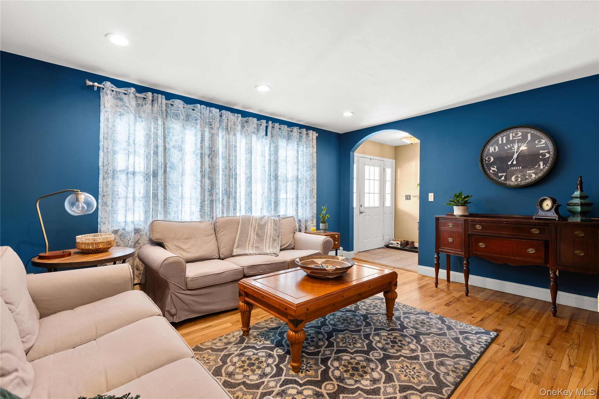 99 Brunswick Road, Ronkonkoma, NY 11779