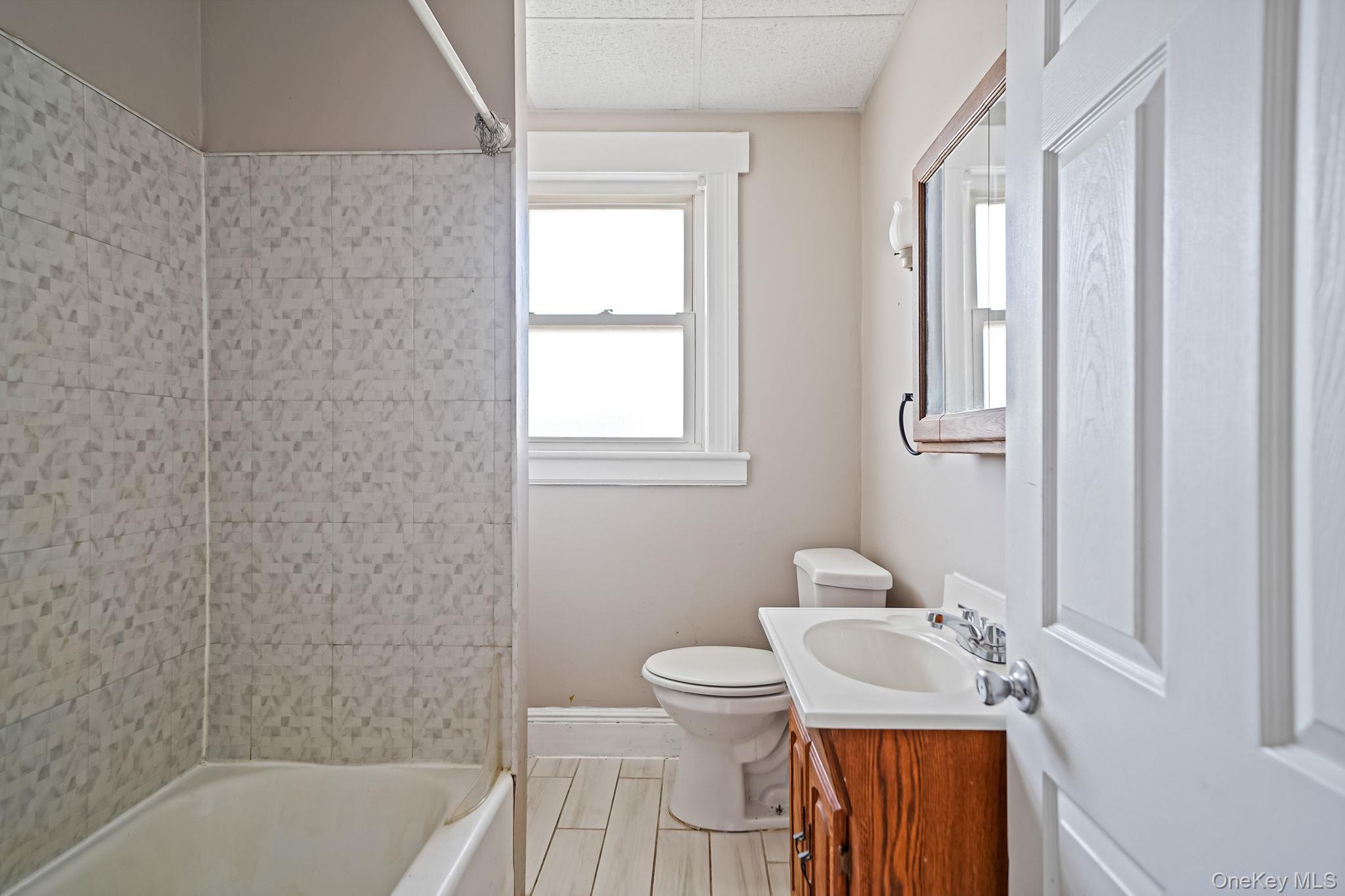 367 Vincent Avenue, Lynbrook, NY 11563