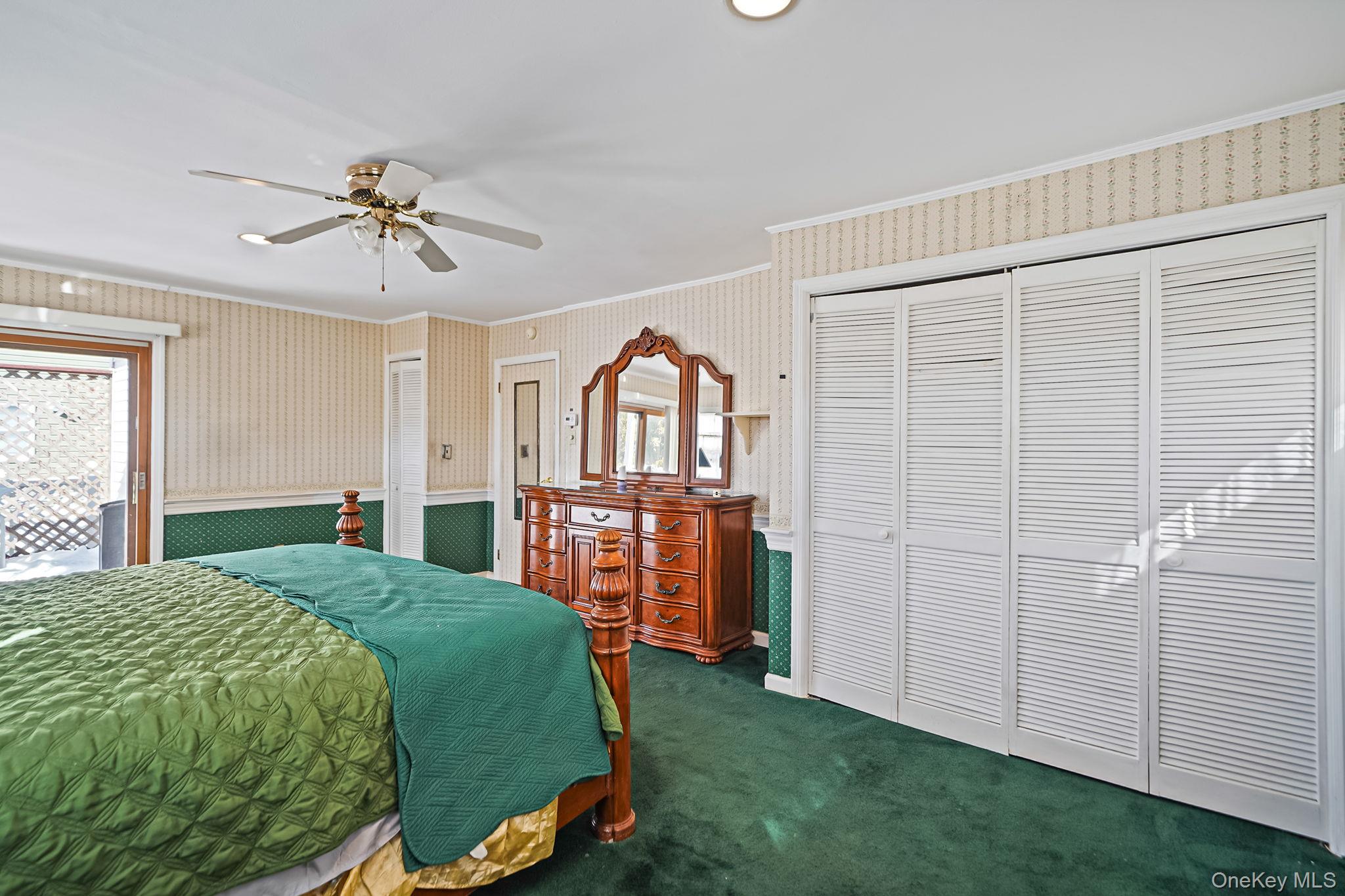 367 Vincent Avenue, Lynbrook, NY 11563