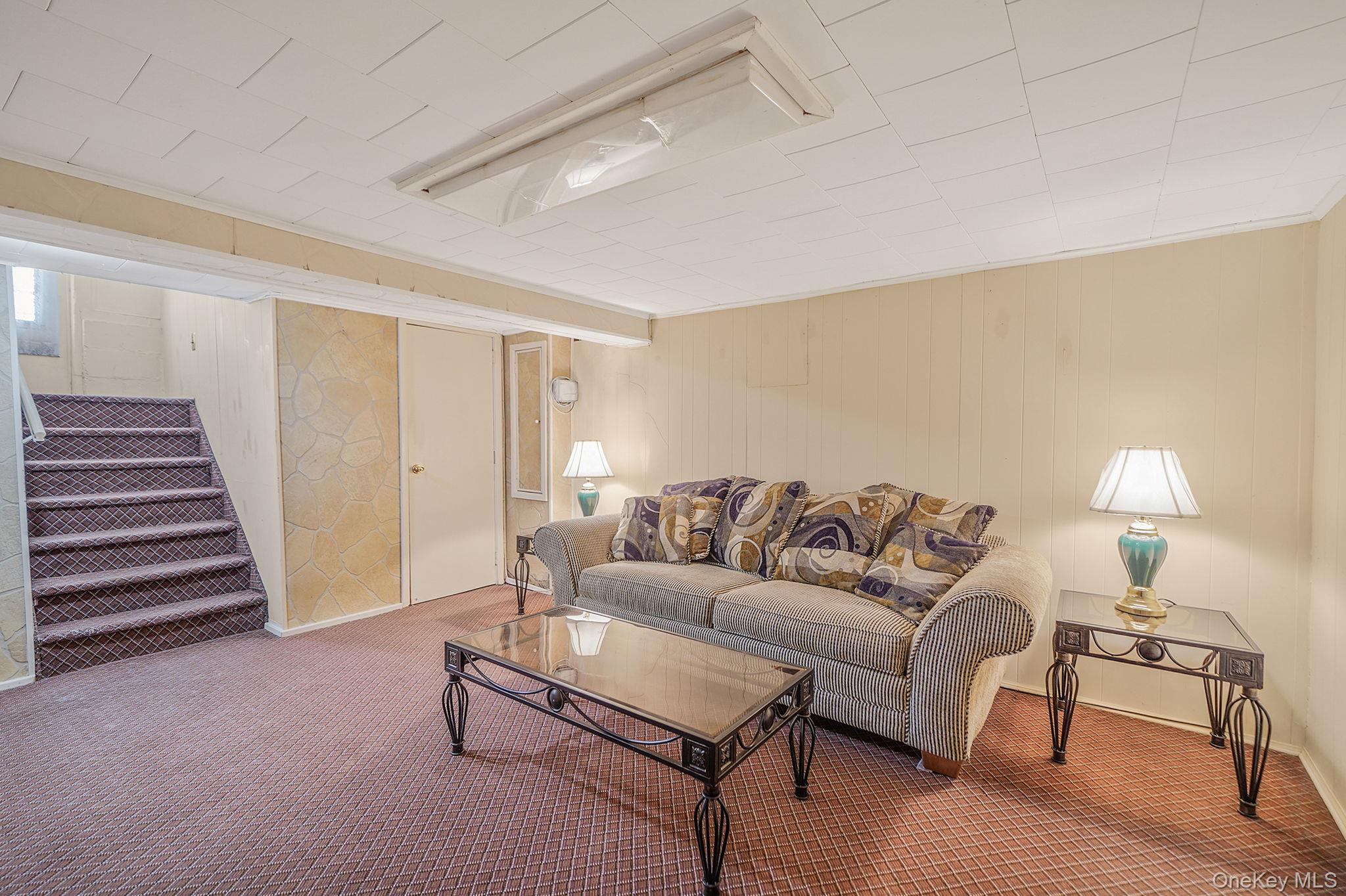 367 Vincent Avenue, Lynbrook, NY 11563