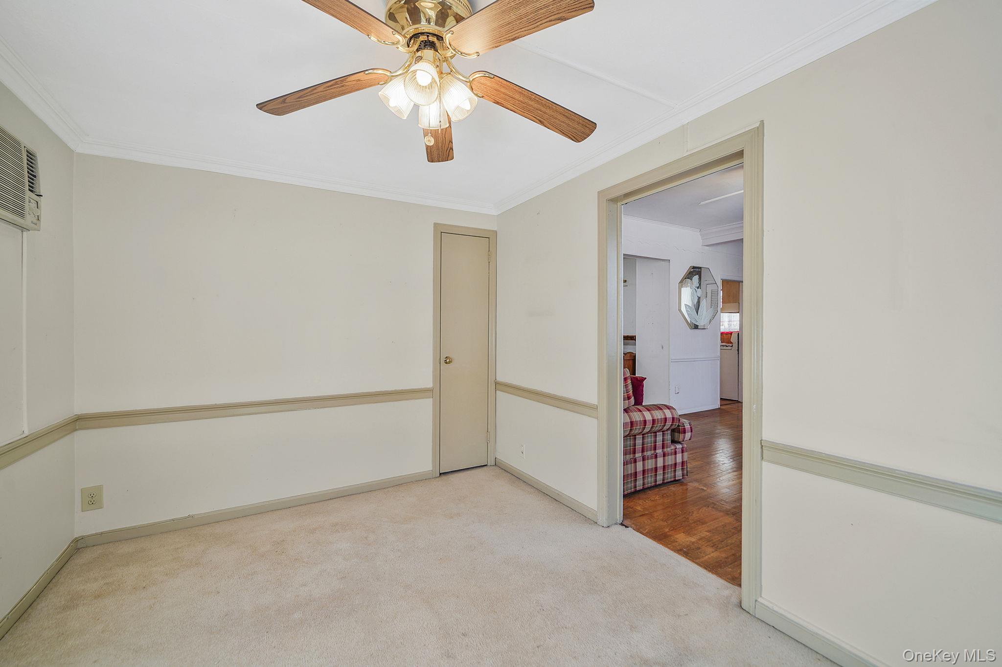 367 Vincent Avenue, Lynbrook, NY 11563