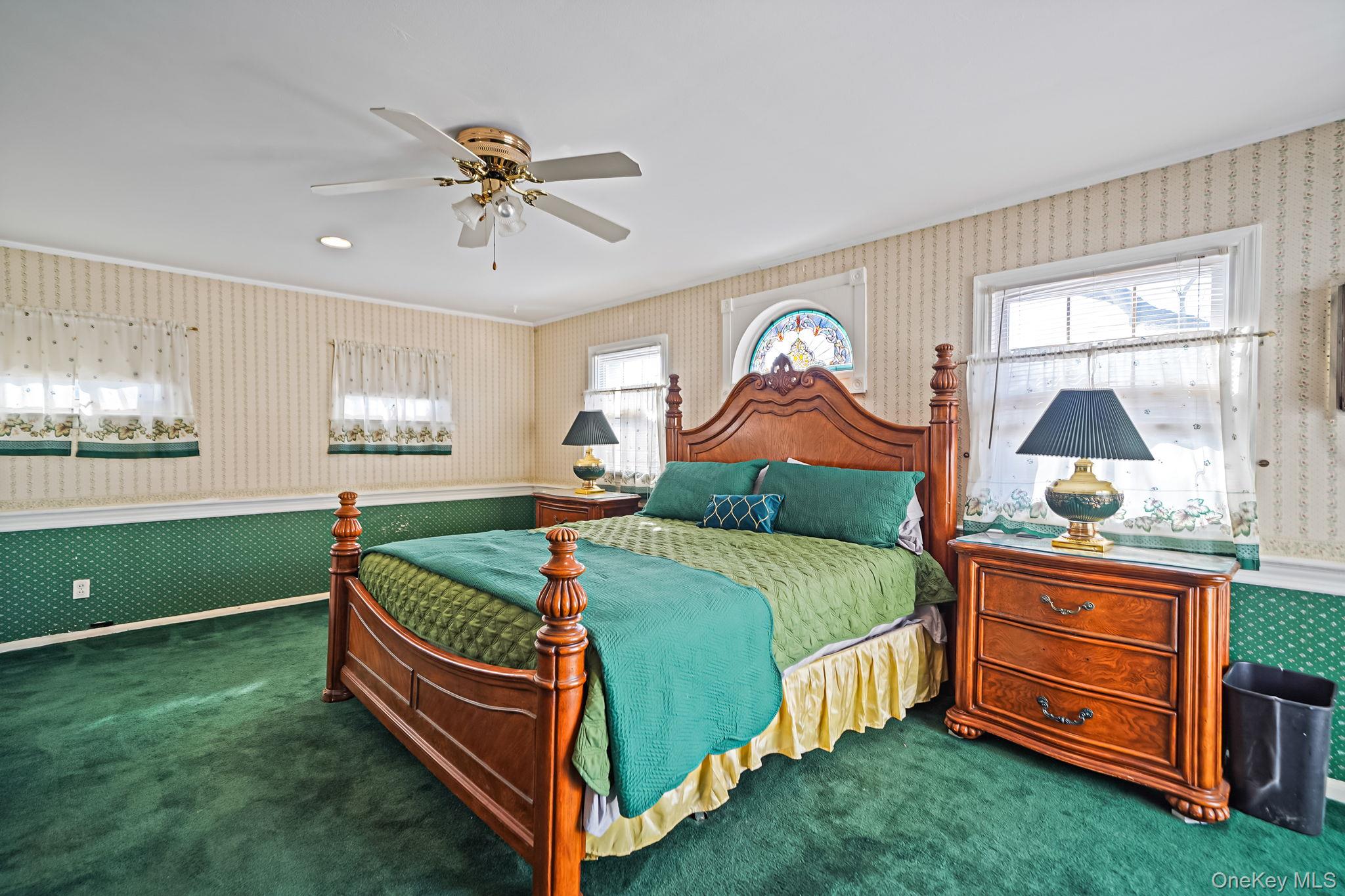 367 Vincent Avenue, Lynbrook, NY 11563