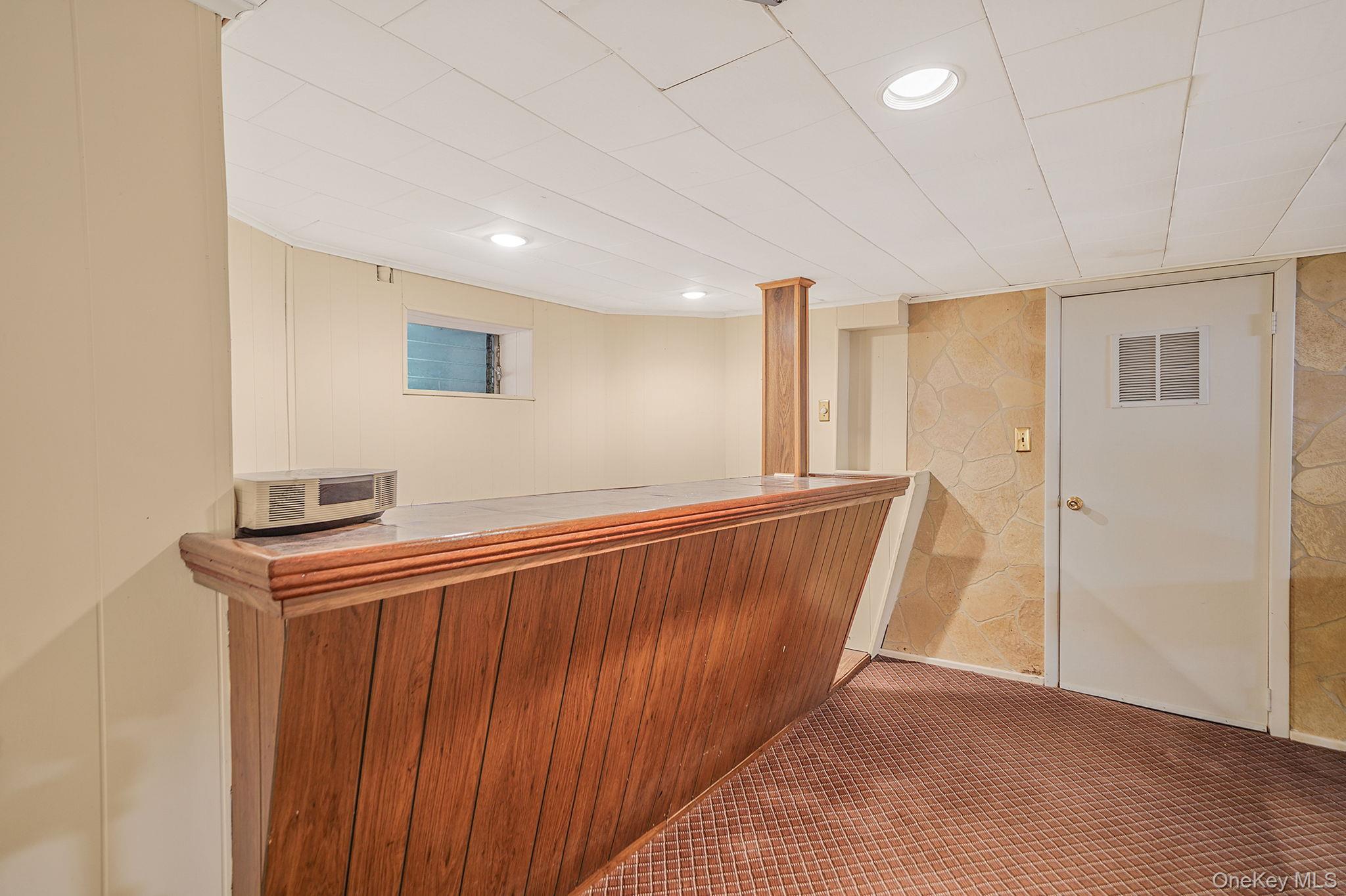 367 Vincent Avenue, Lynbrook, NY 11563