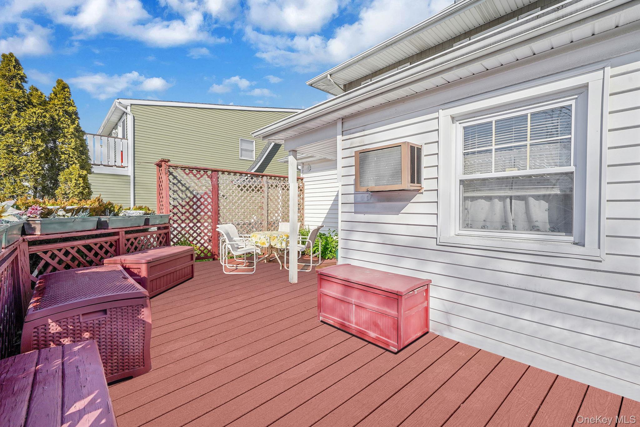 367 Vincent Avenue, Lynbrook, NY 11563