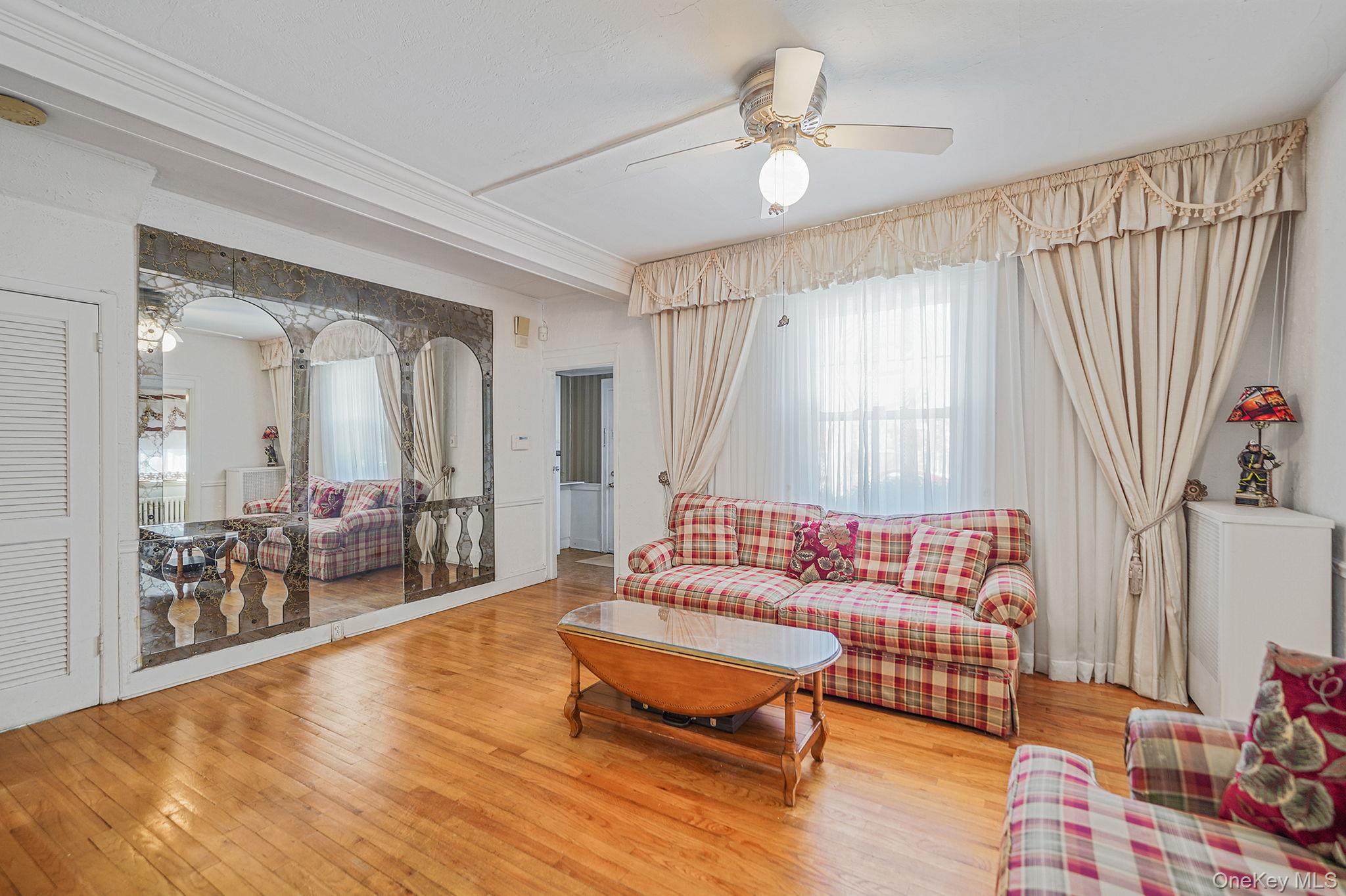 367 Vincent Avenue, Lynbrook, NY 11563