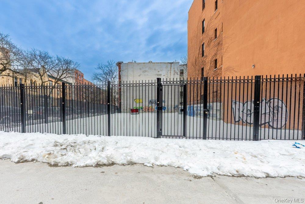 166 W 128th Street, New York (Manhattan), NY 10027