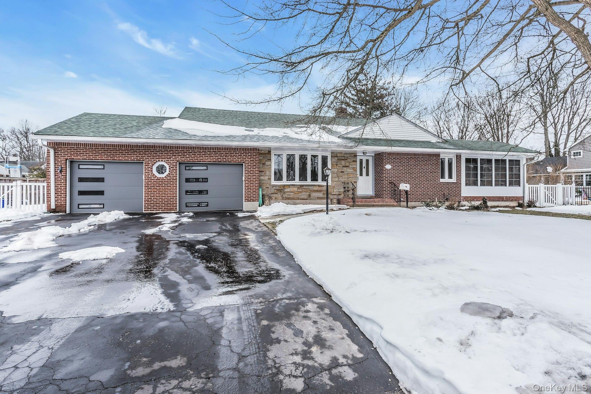 56 Dowsing Place, Amityville, NY 11701