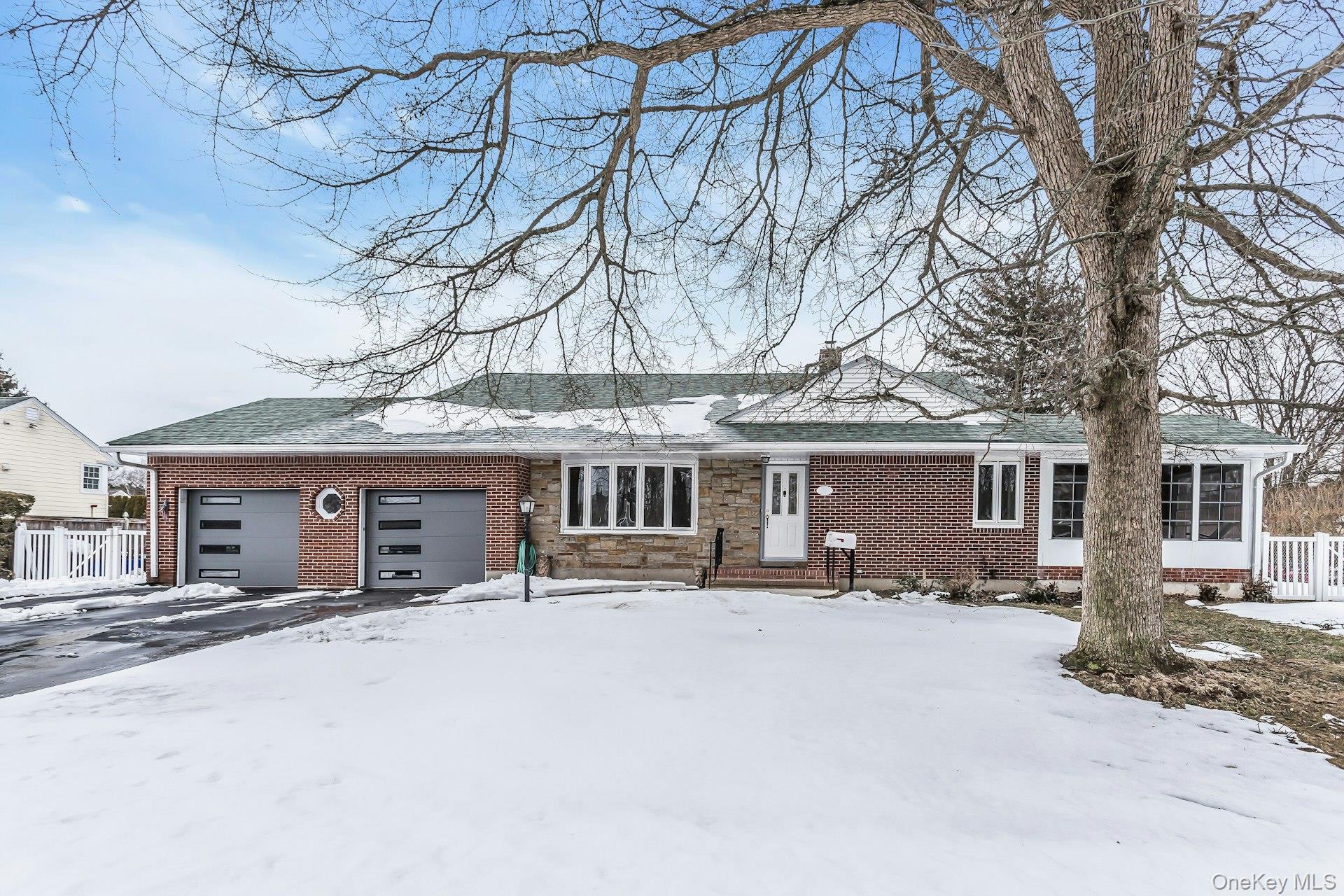 56 Dowsing Place, Amityville, NY 11701