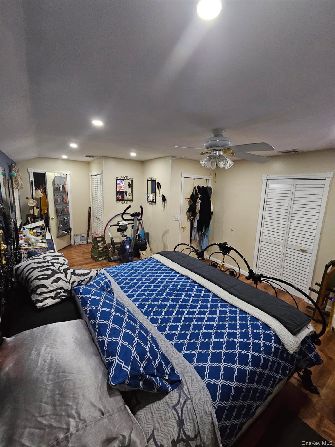 3 Chevy, Amityville, NY 11701