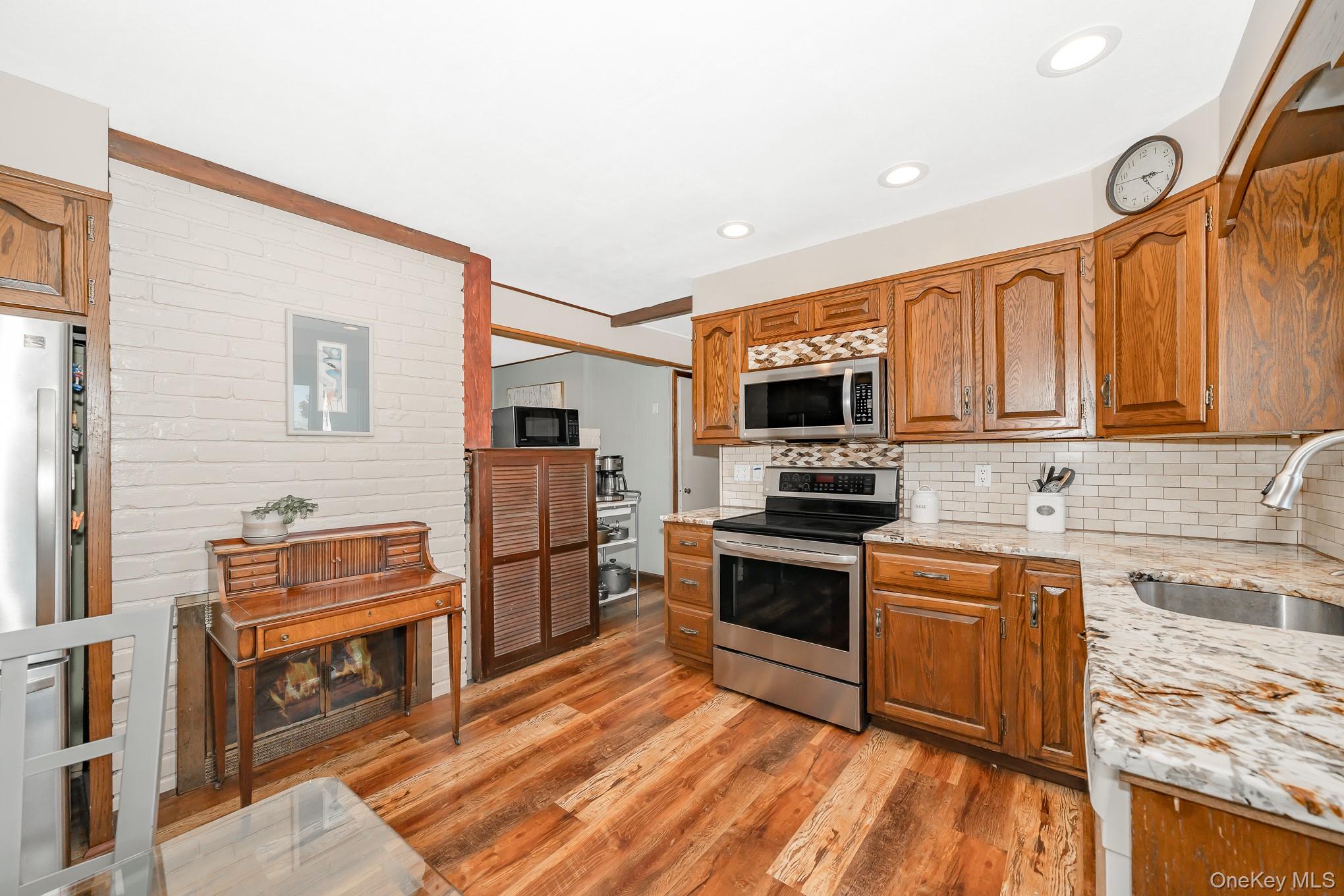 44 Disc Lane, Wantagh, NY 11793