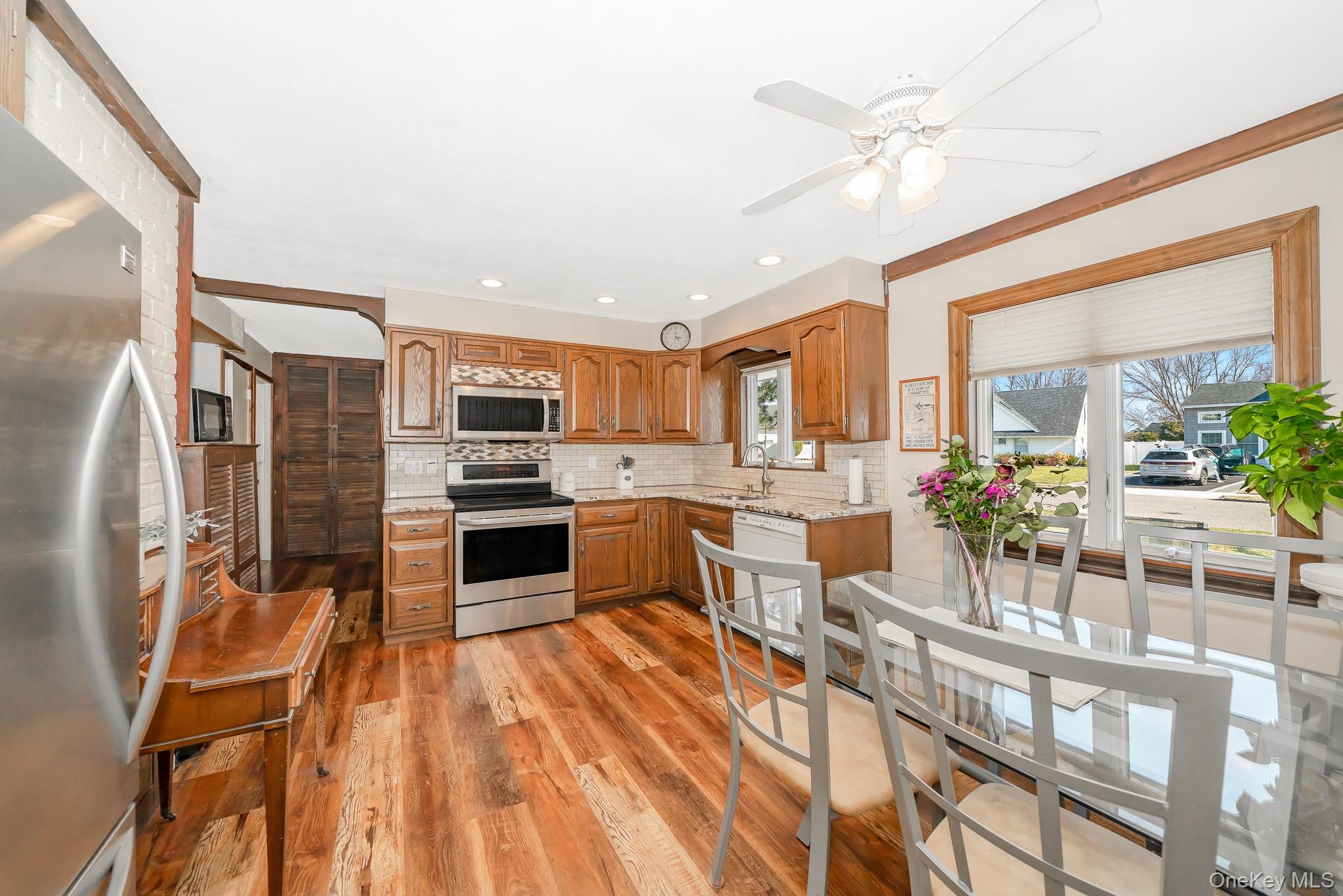 44 Disc Lane, Wantagh, NY 11793