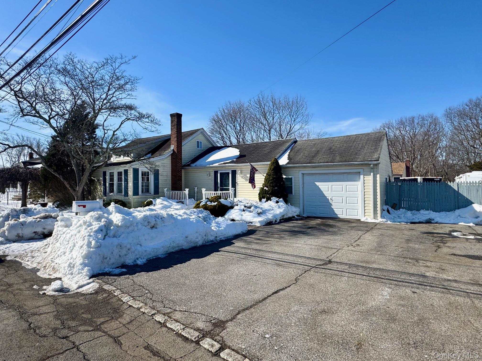 21 Cherry Street, East Northport, NY 11731