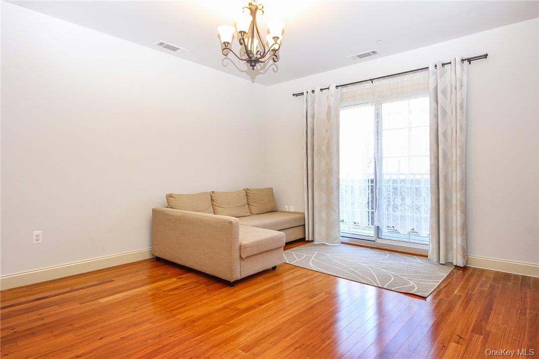 543 Main Street # 211, New Rochelle, NY 10801