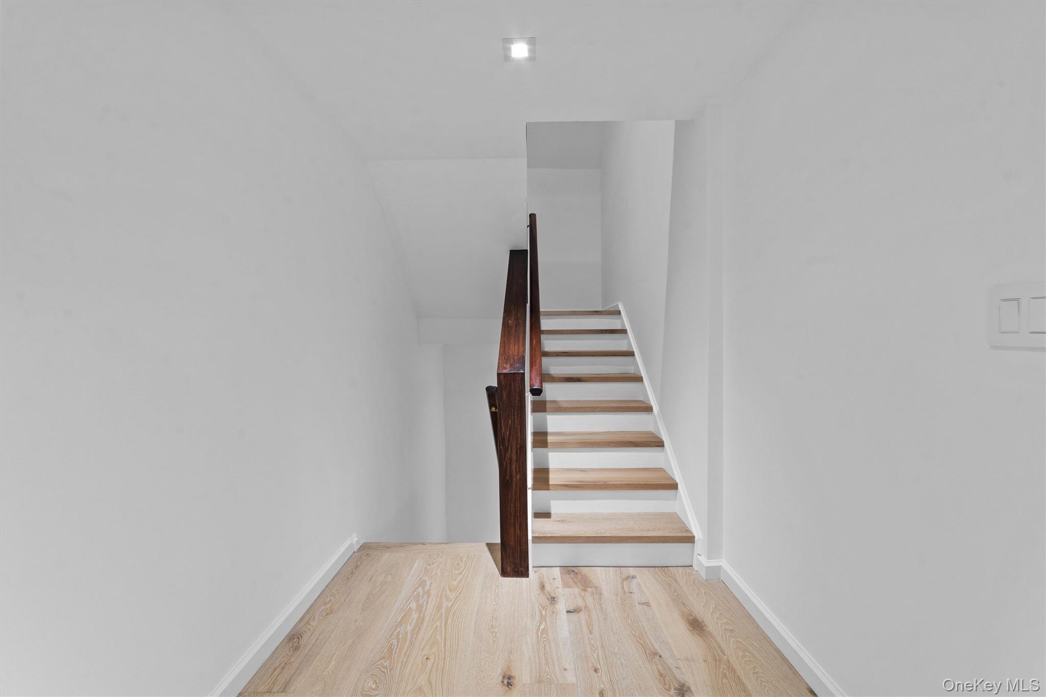 341 Furnace Dock Rd # 5, Cortlandt Manor, NY 10567