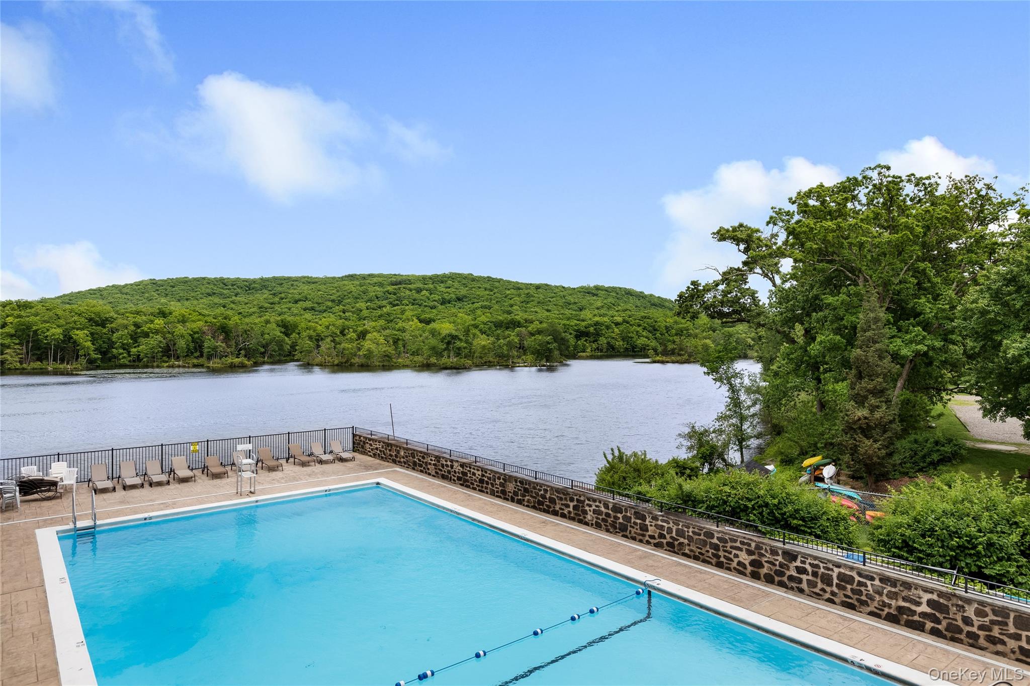 341 Furnace Dock Rd # 5, Cortlandt Manor, NY 10567