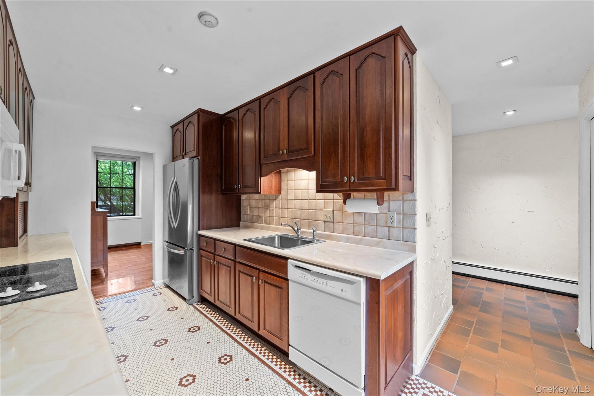 341 Furnace Dock Rd # 5, Cortlandt Manor, NY 10567