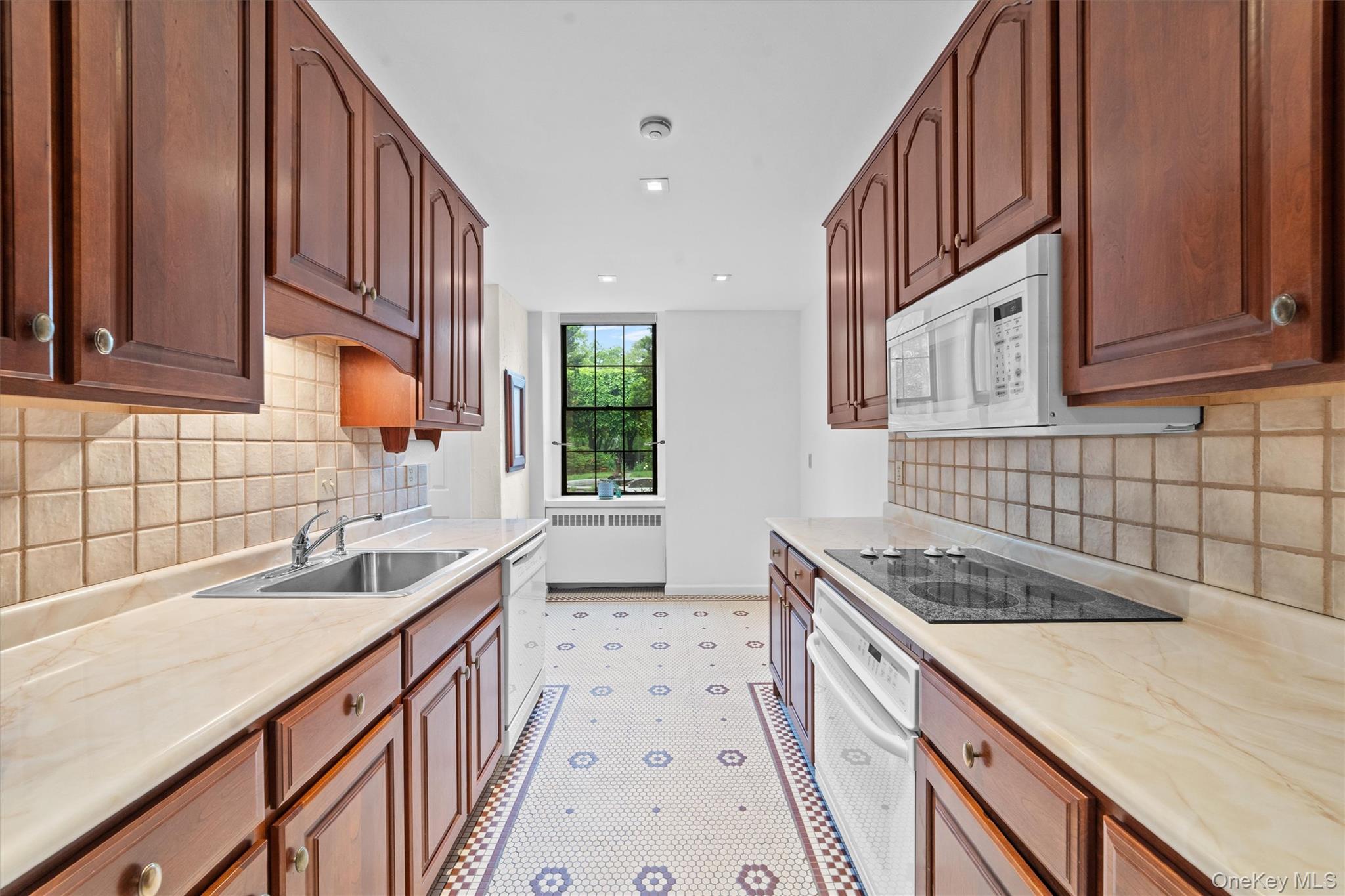 341 Furnace Dock Rd # 5, Cortlandt Manor, NY 10567