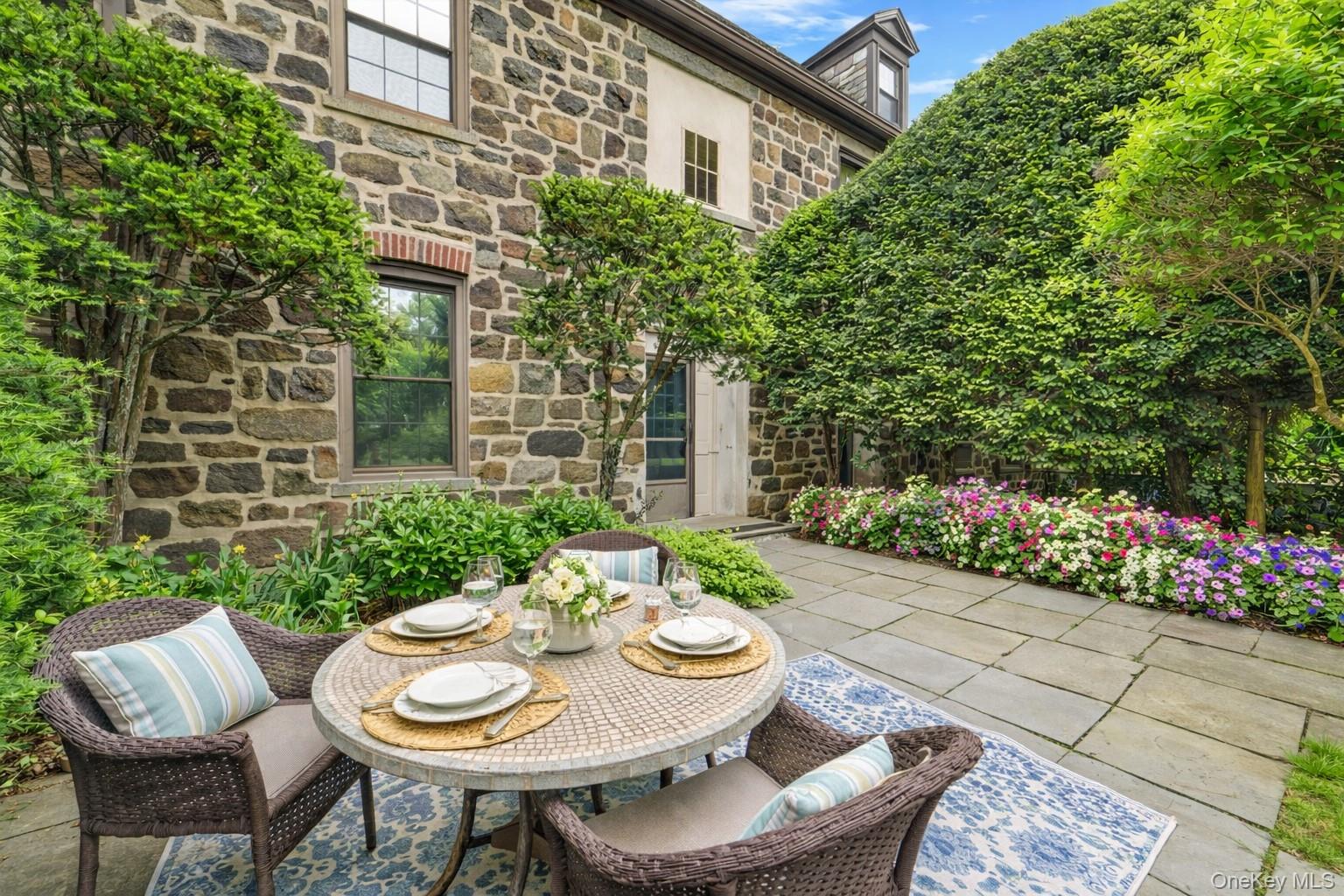 341 Furnace Dock Rd # 5, Cortlandt Manor, NY 10567