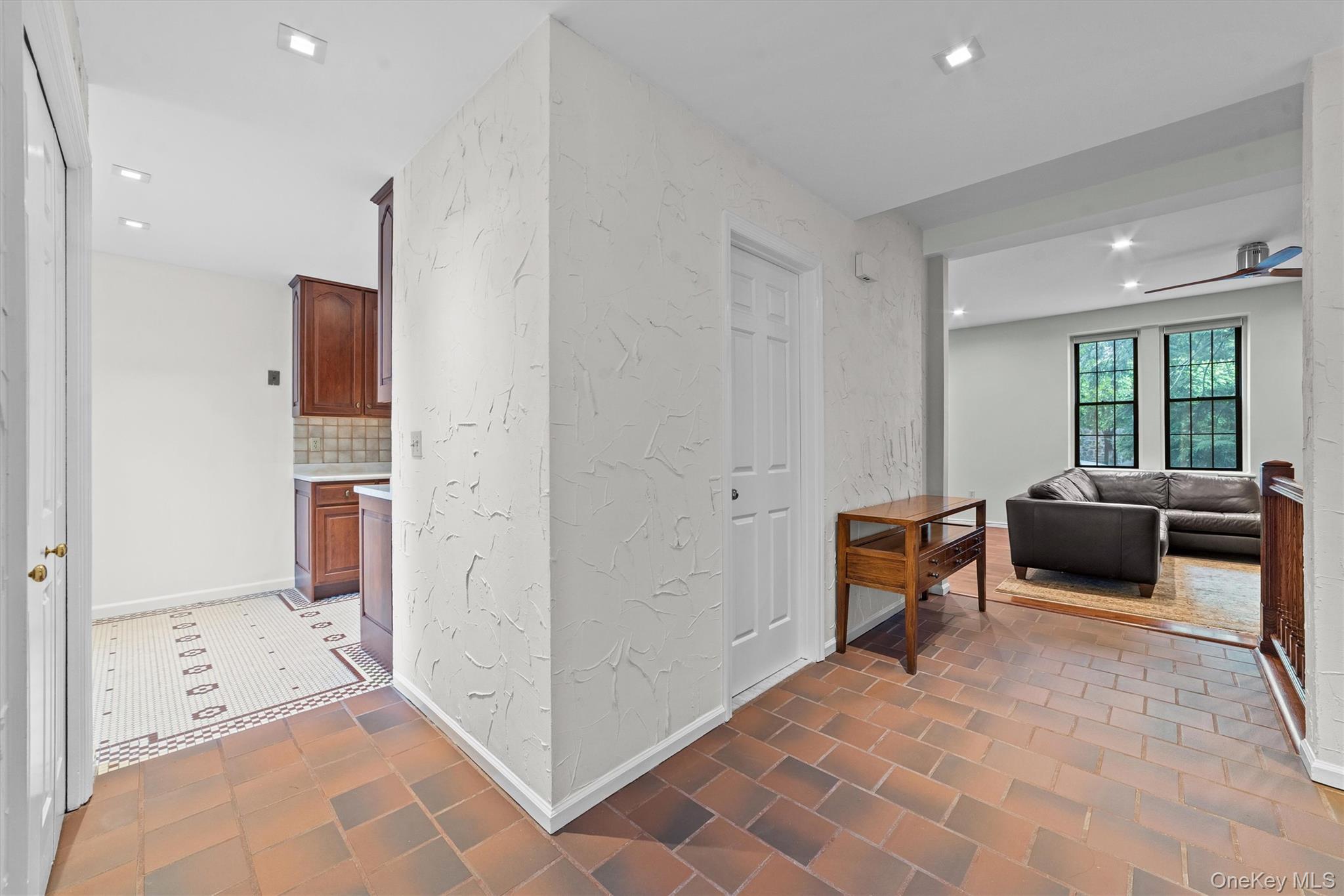 341 Furnace Dock Rd # 5, Cortlandt Manor, NY 10567