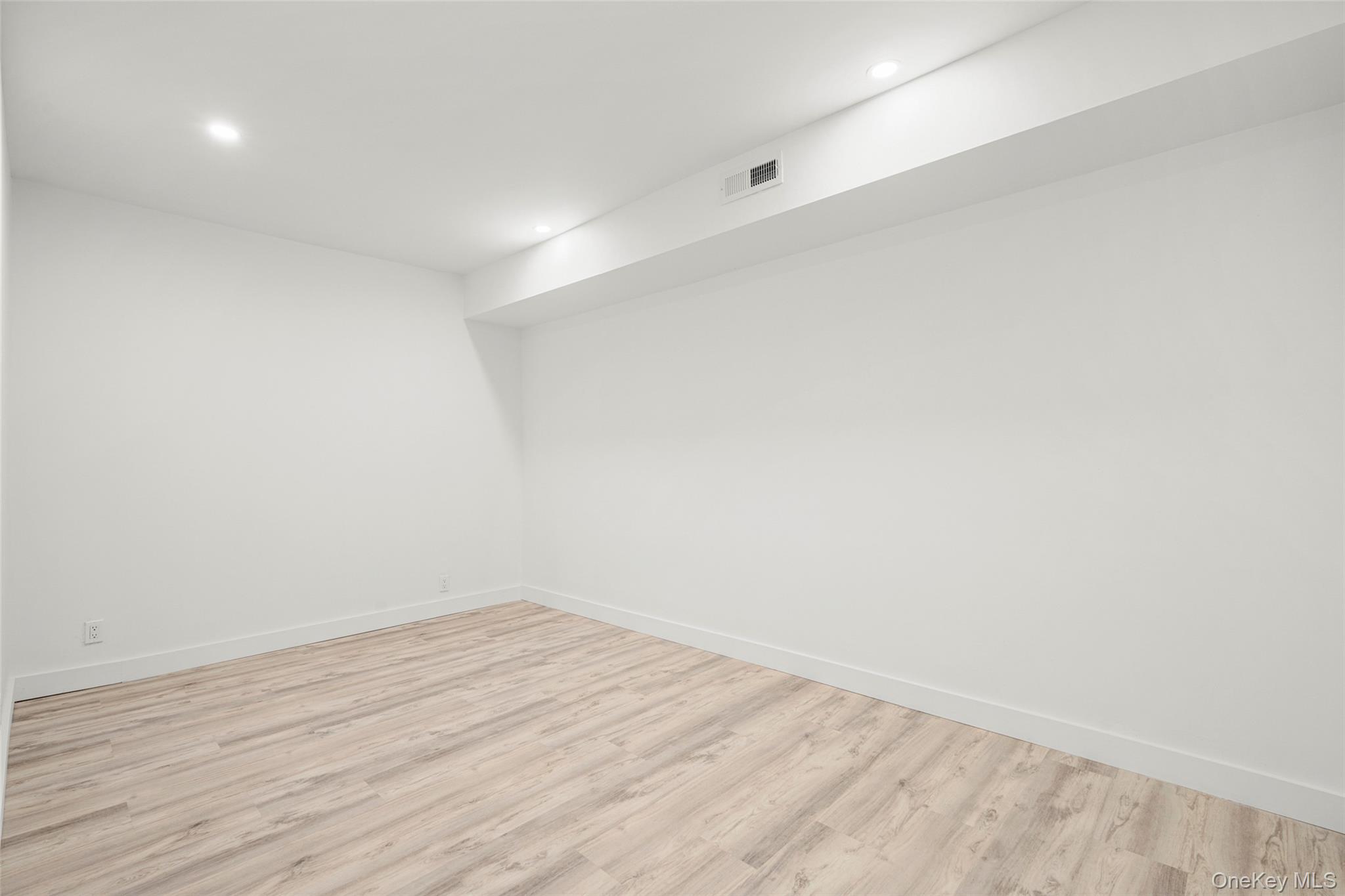 2122 Boston Post Road, Larchmont, NY 10538