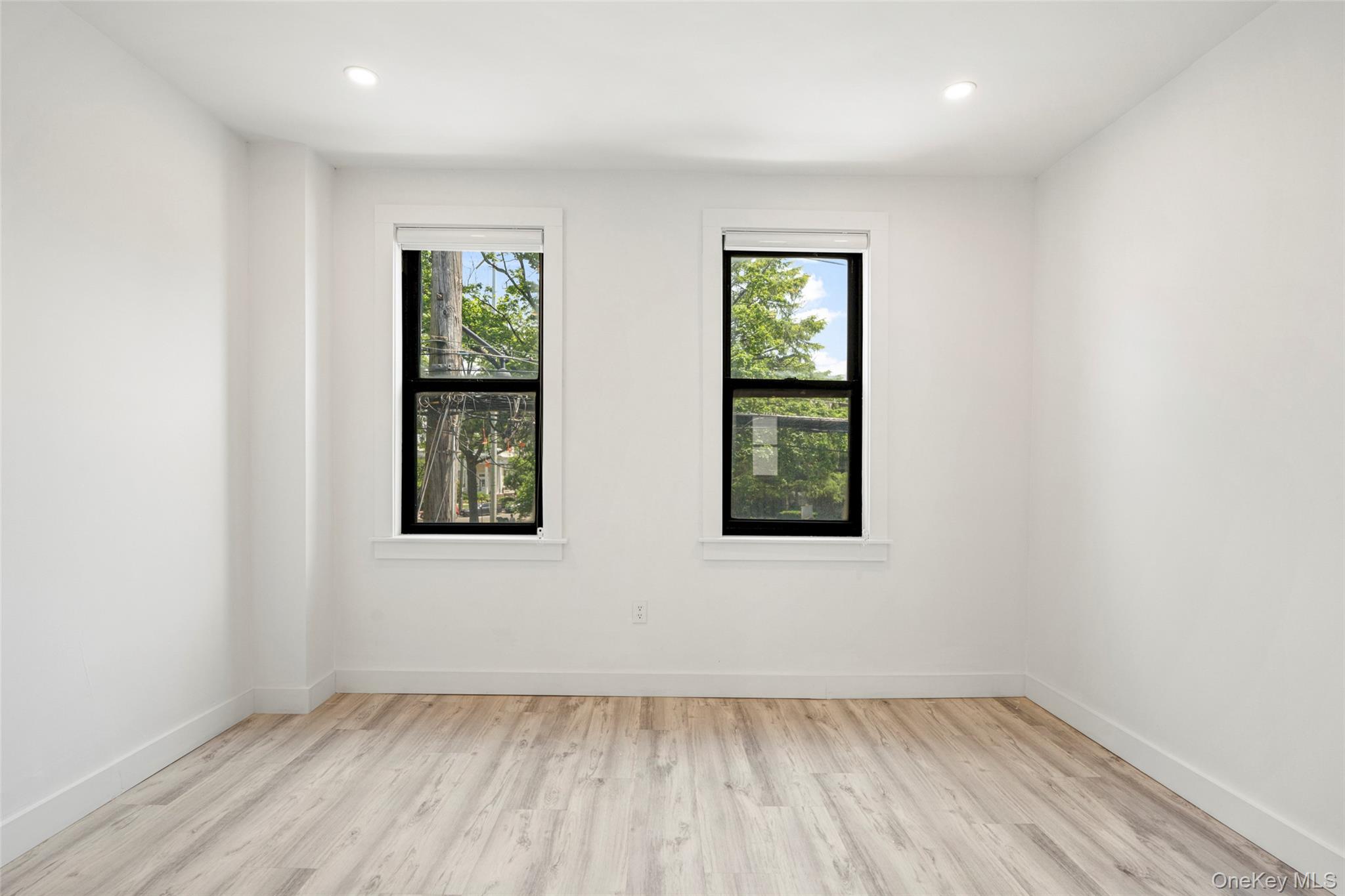 2122 Boston Post Road, Larchmont, NY 10538