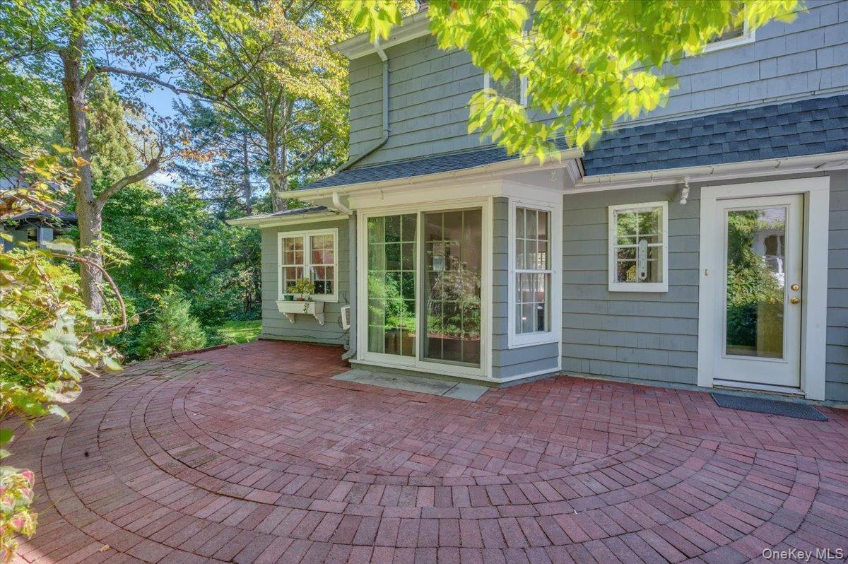 686 Forest Avenue, Larchmont, NY 10538