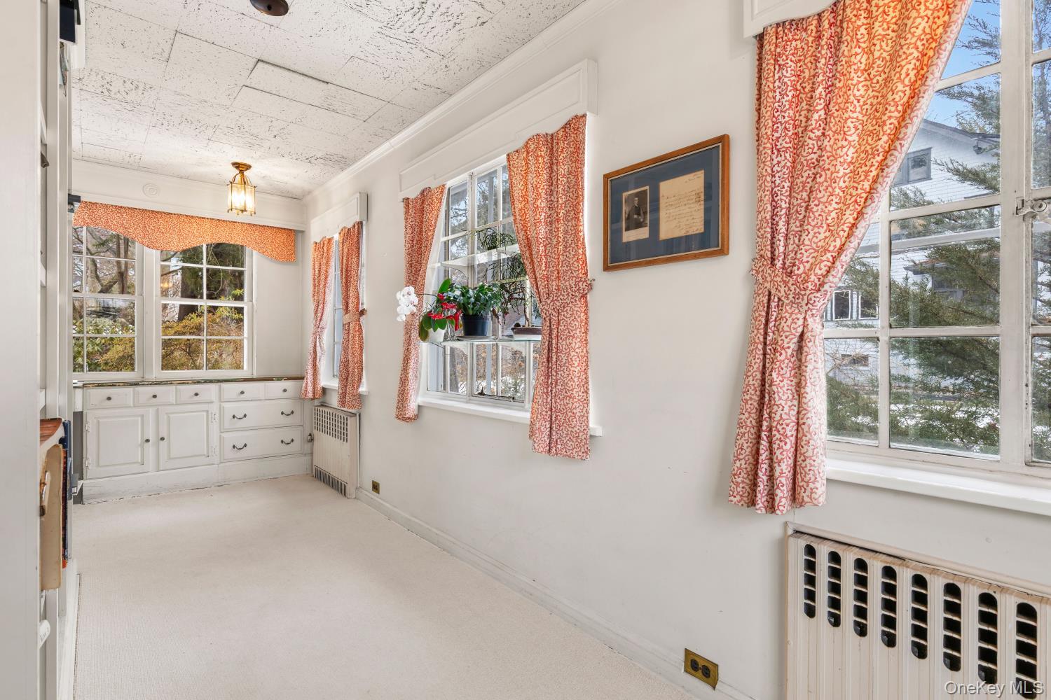 686 Forest Avenue, Larchmont, NY 10538