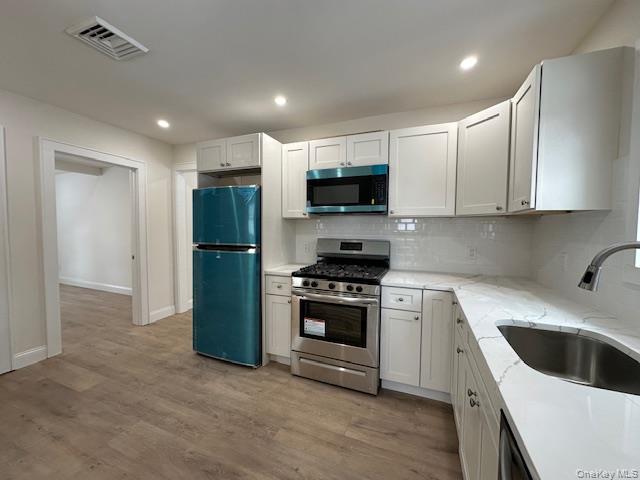 12 Canyon Street, Huntington, NY 11743