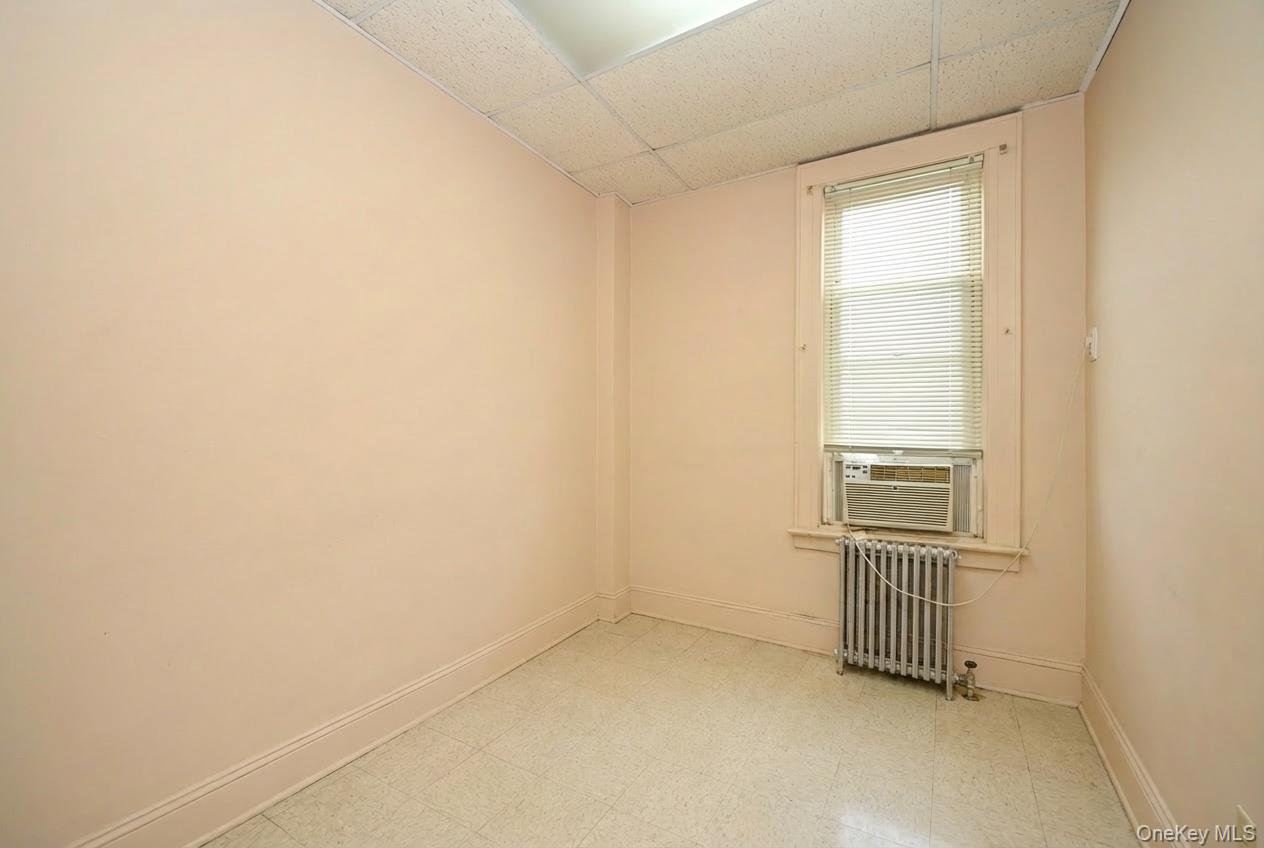 72-19 72nd Street, Glendale, NY 11385