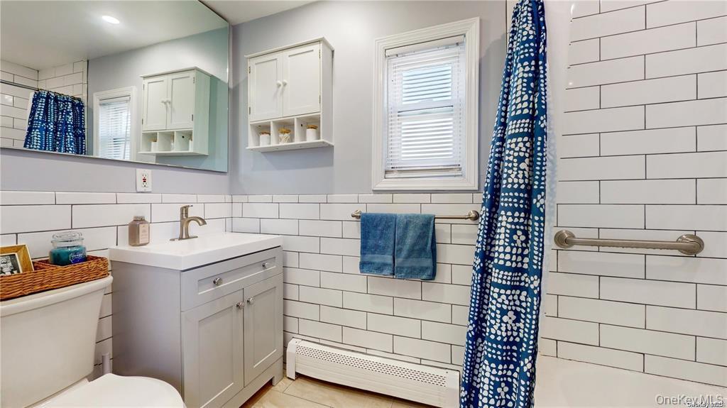 386 Mulry Lane, Lawrence, NY 11559