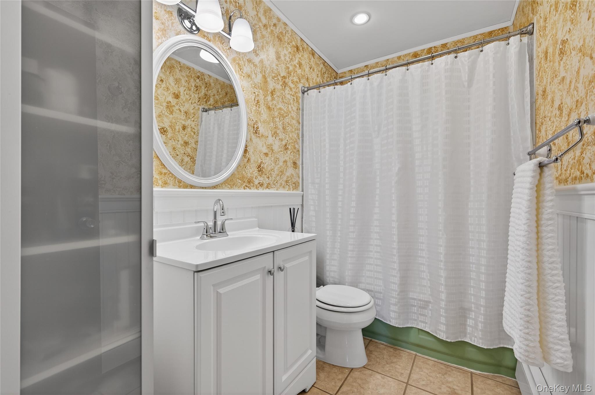 84 Ohio Avenue, Massapequa, NY 11758