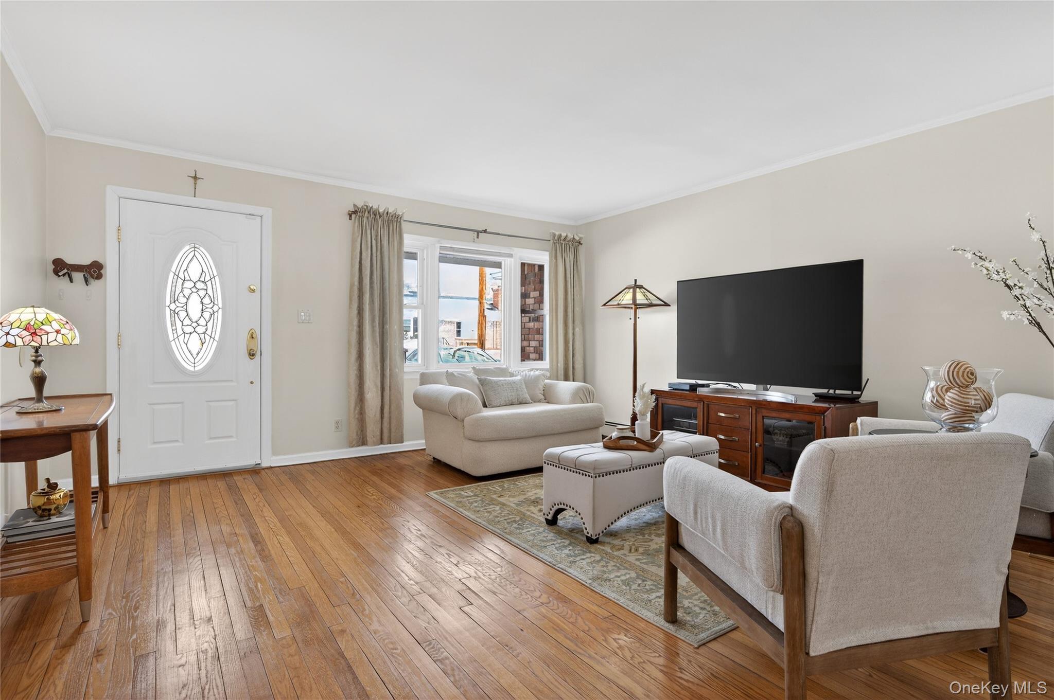 84 Ohio Avenue, Massapequa, NY 11758