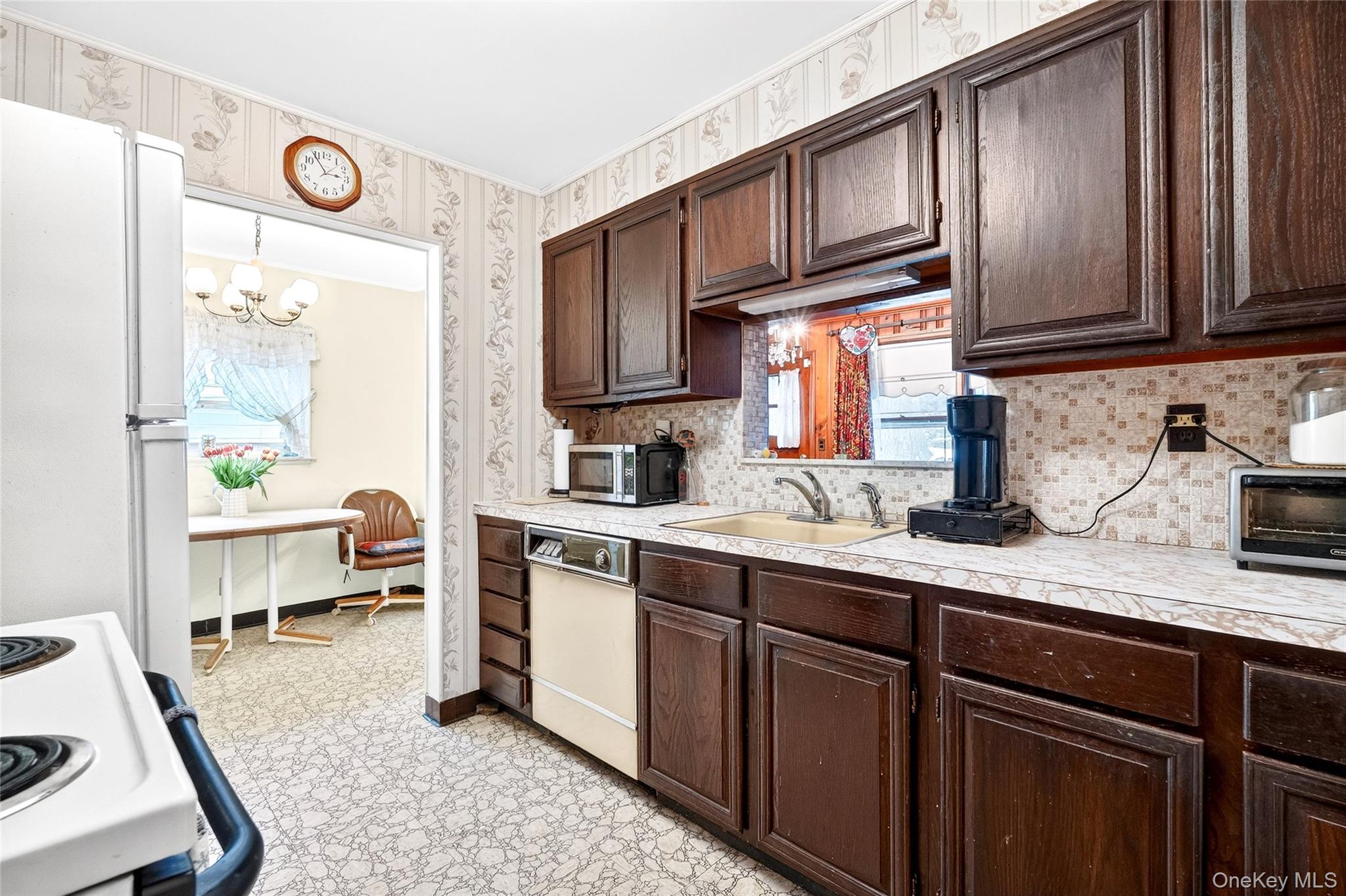 38 Raybrook Road, Yonkers, NY 10704