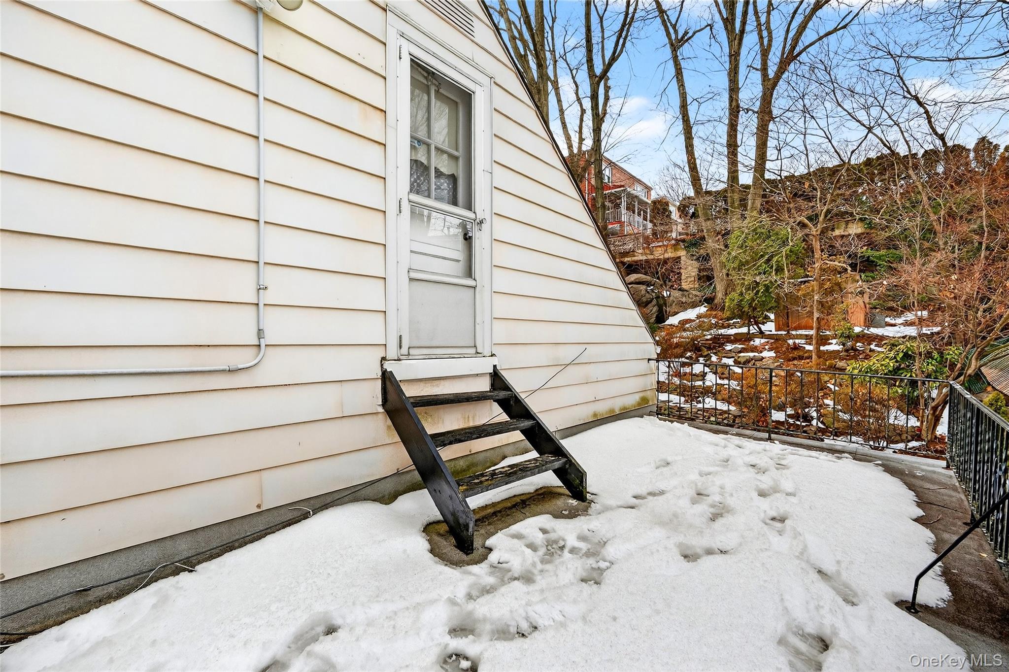 38 Raybrook Road, Yonkers, NY 10704