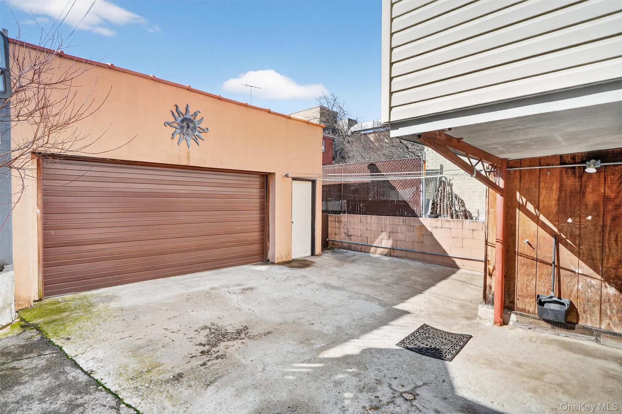 2727 Matthews Avenue, Bronx, NY 10467