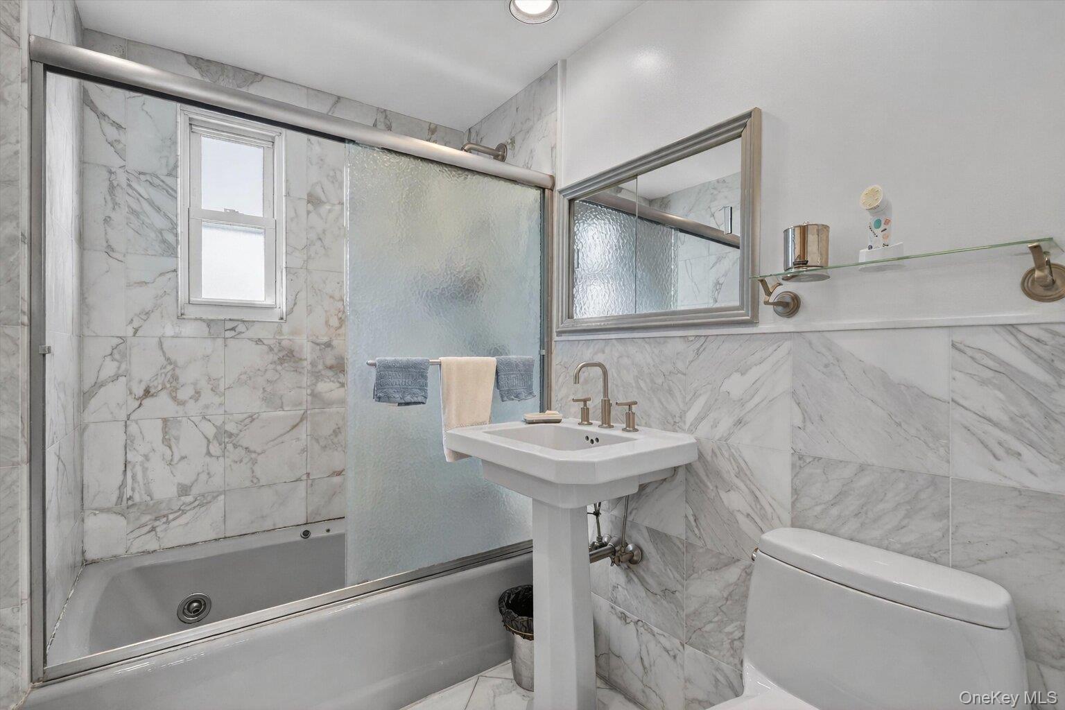 2727 Matthews Avenue, Bronx, NY 10467