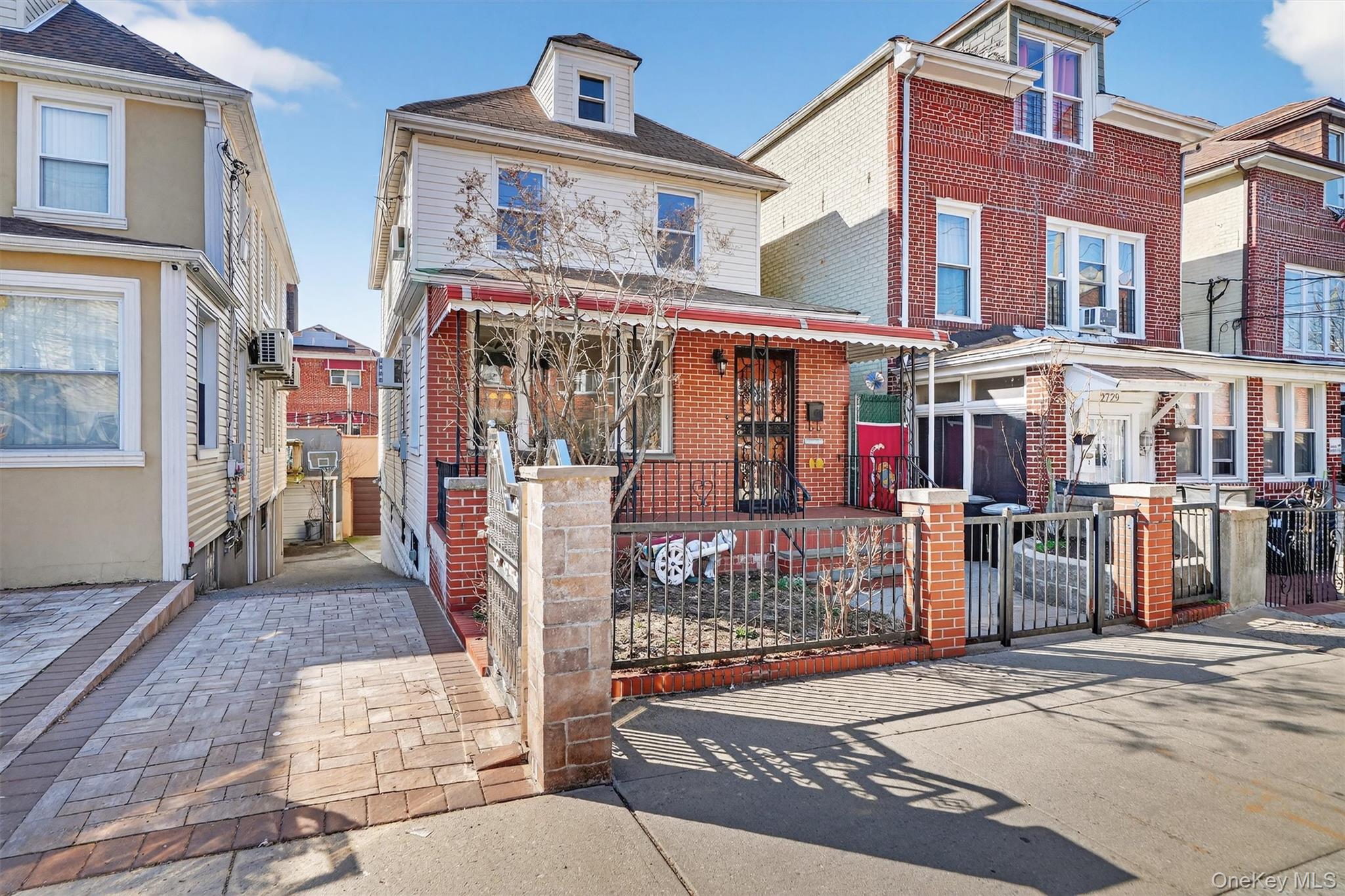 2727 Matthews Avenue, Bronx, NY 10467