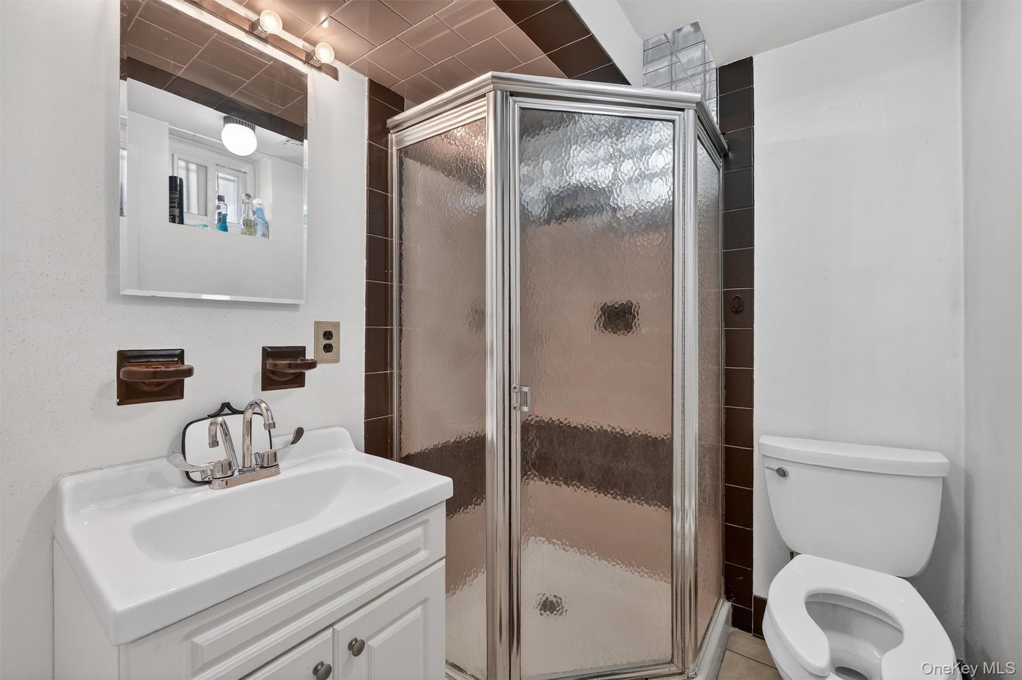 2727 Matthews Avenue, Bronx, NY 10467